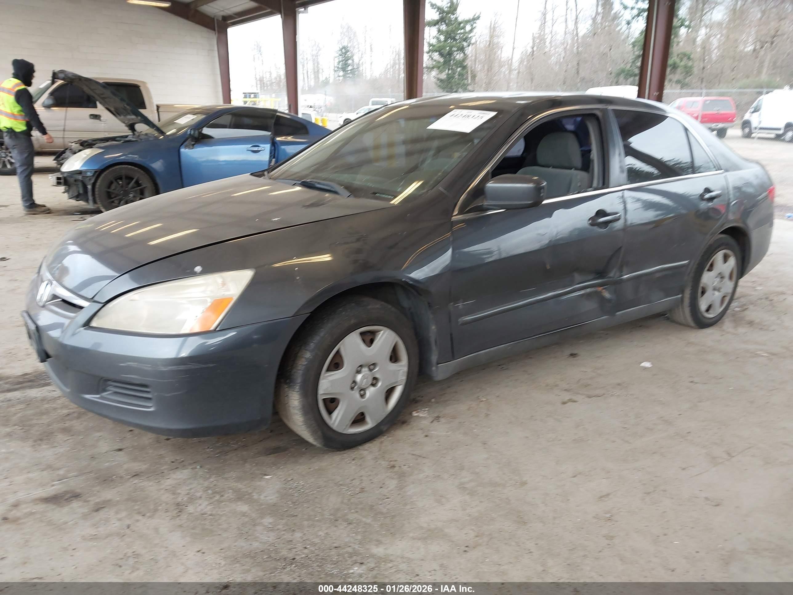 HONDA ACCORD image 2