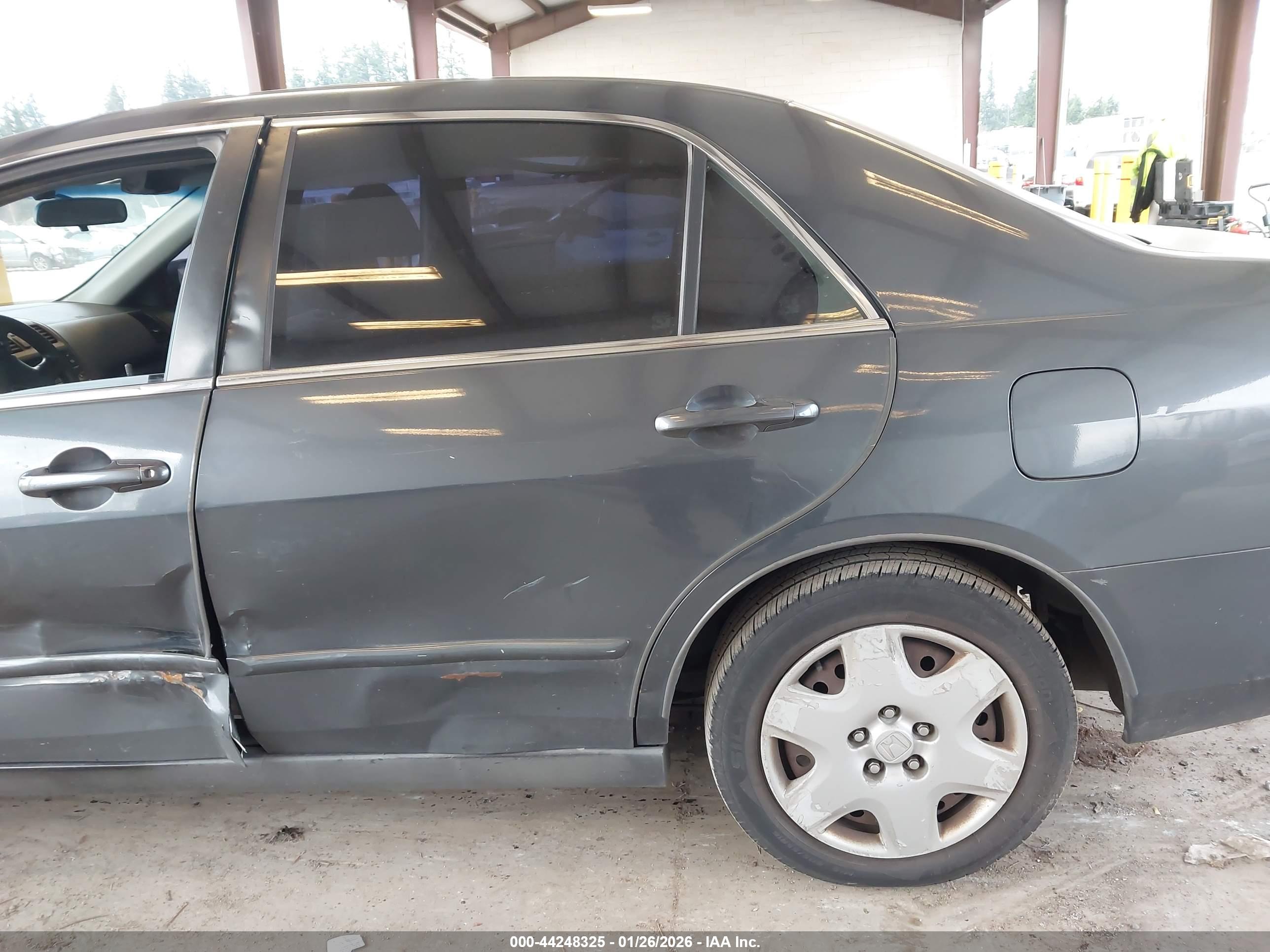 HONDA ACCORD image 6