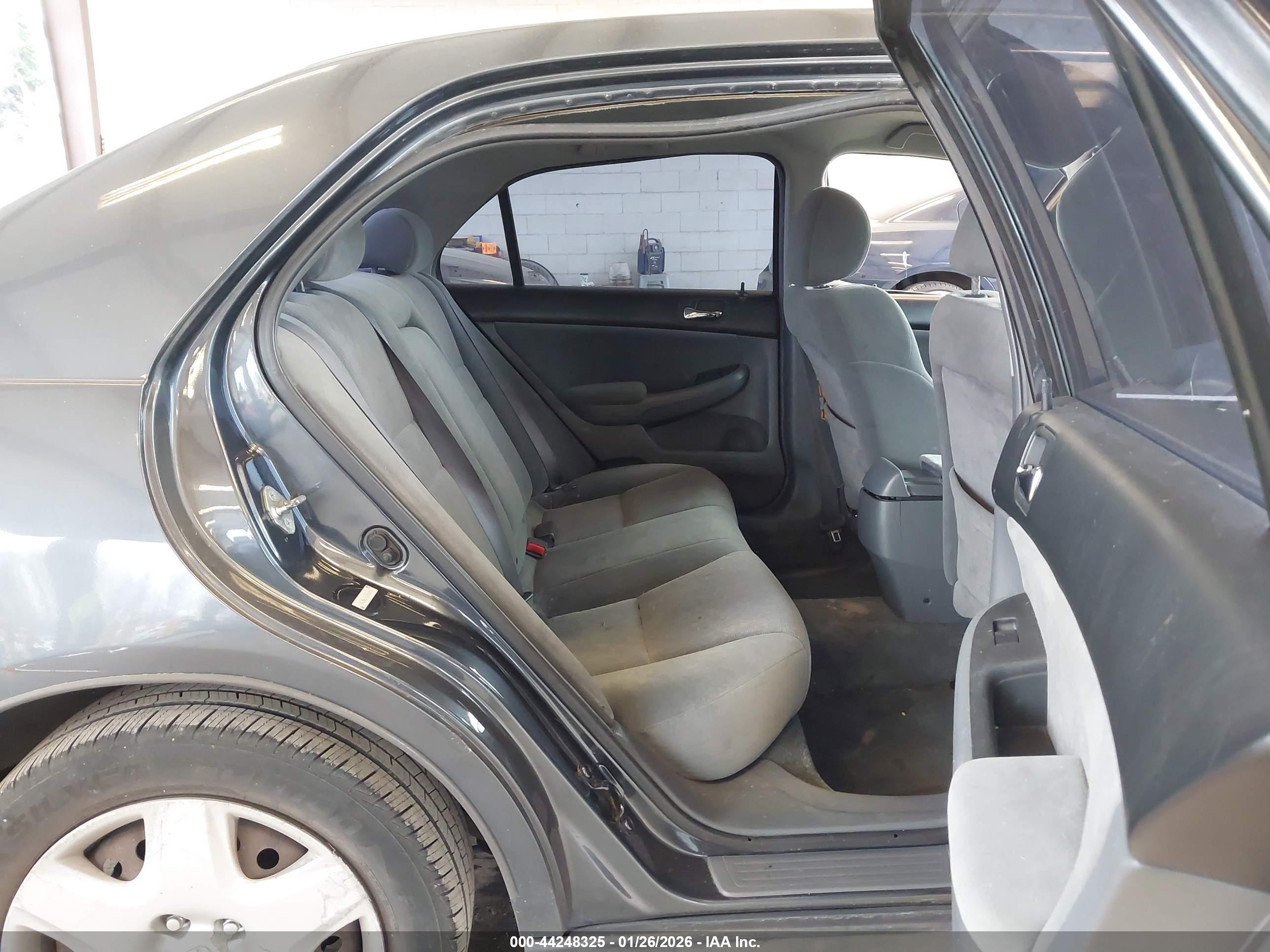 HONDA ACCORD image 8