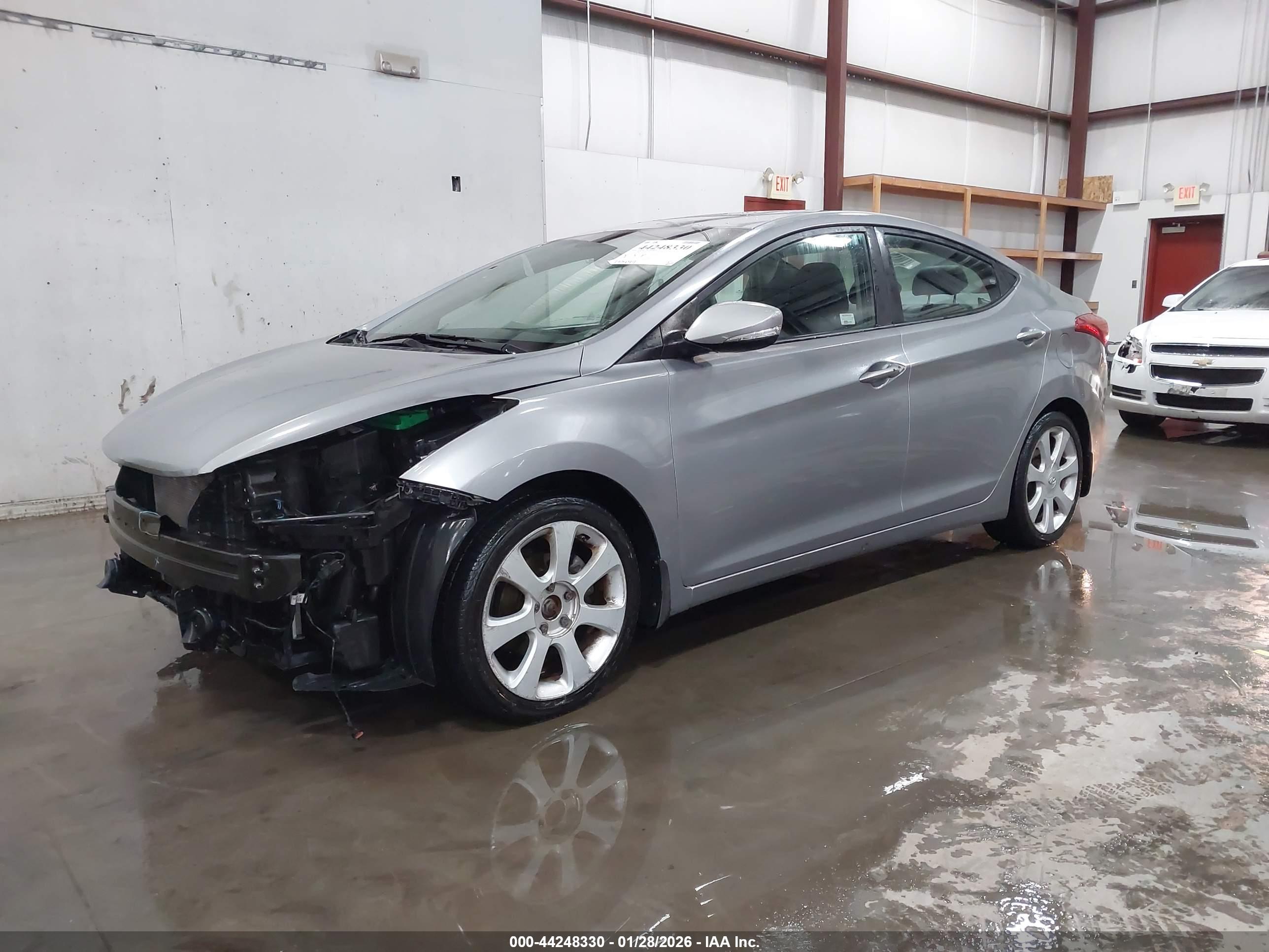 HYUNDAI ELANTRA image 2