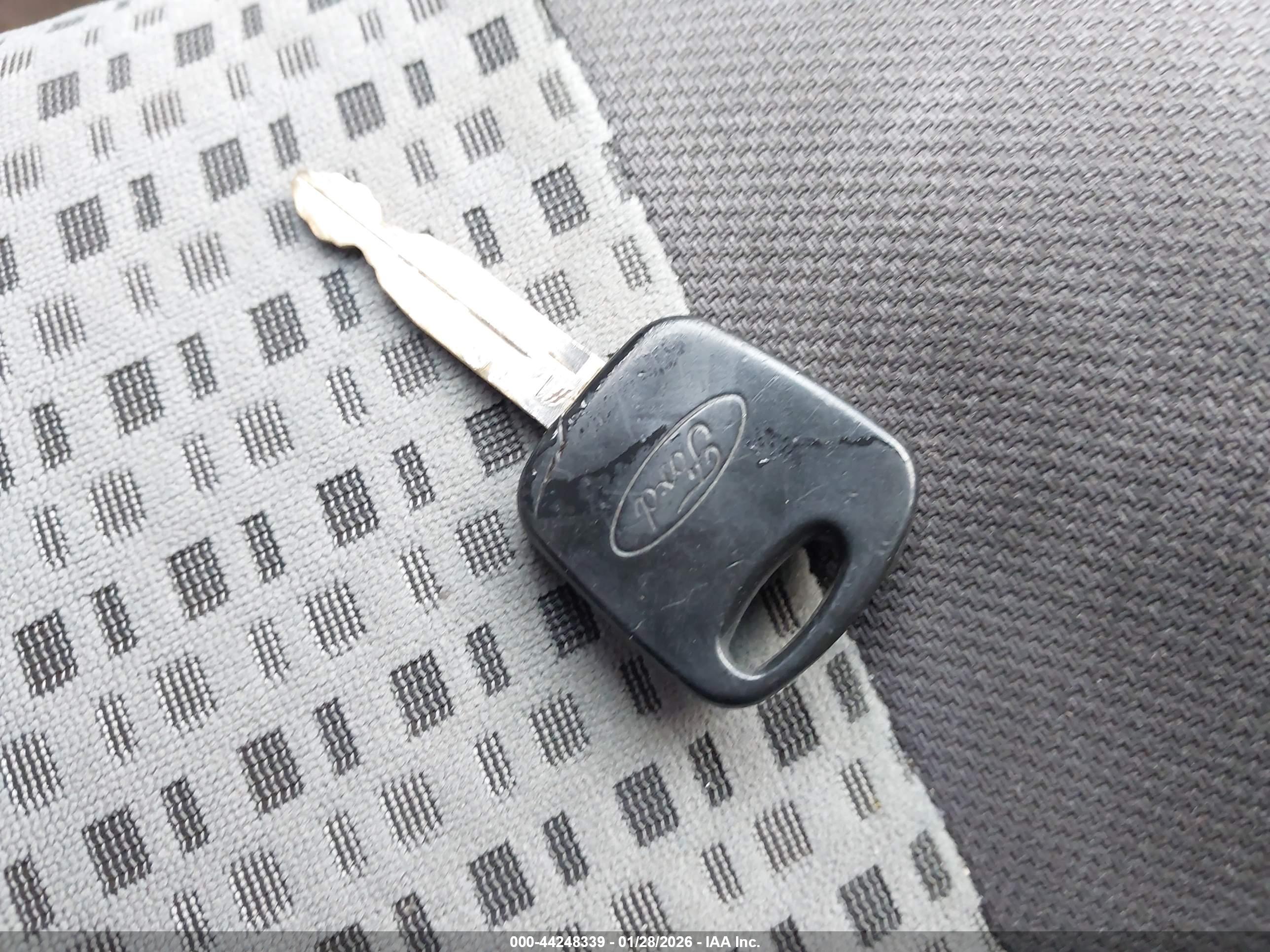 FORD FOCUS image 11