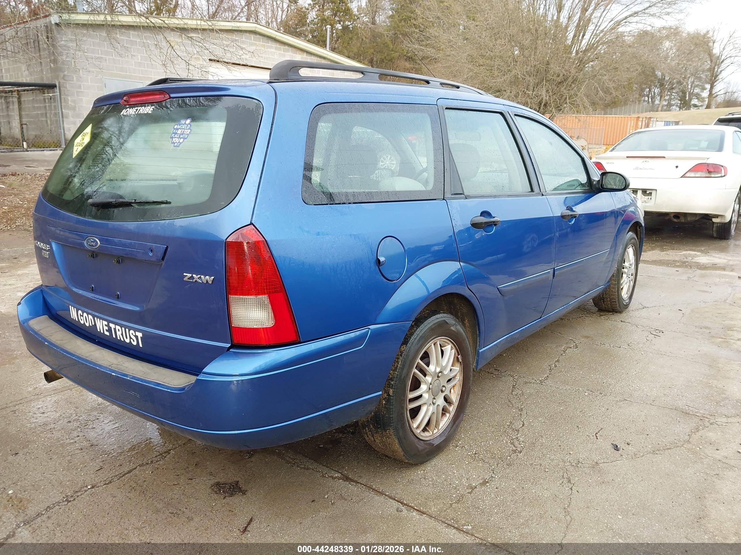 FORD FOCUS image 4