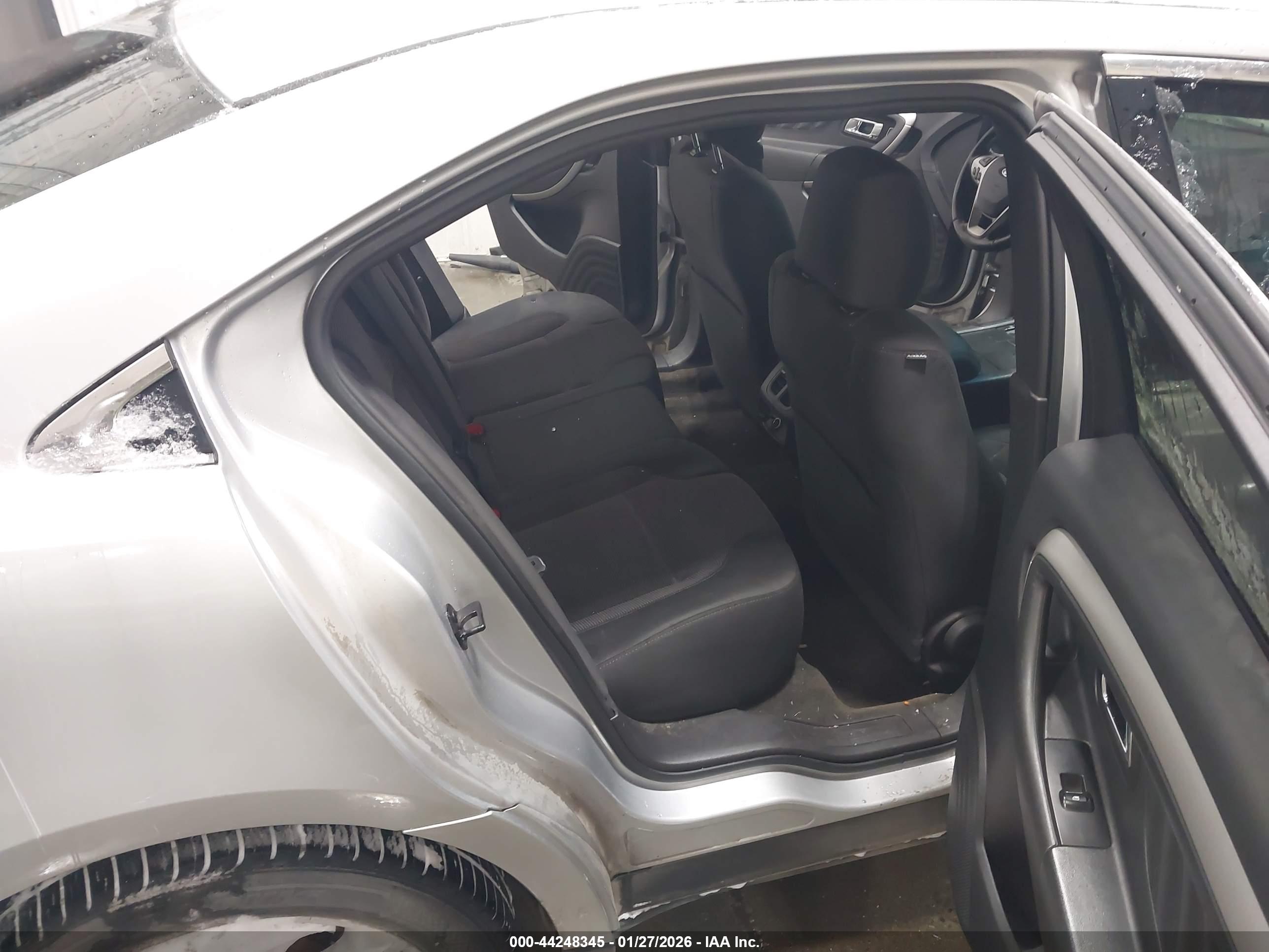 FORD TAURUS image 8