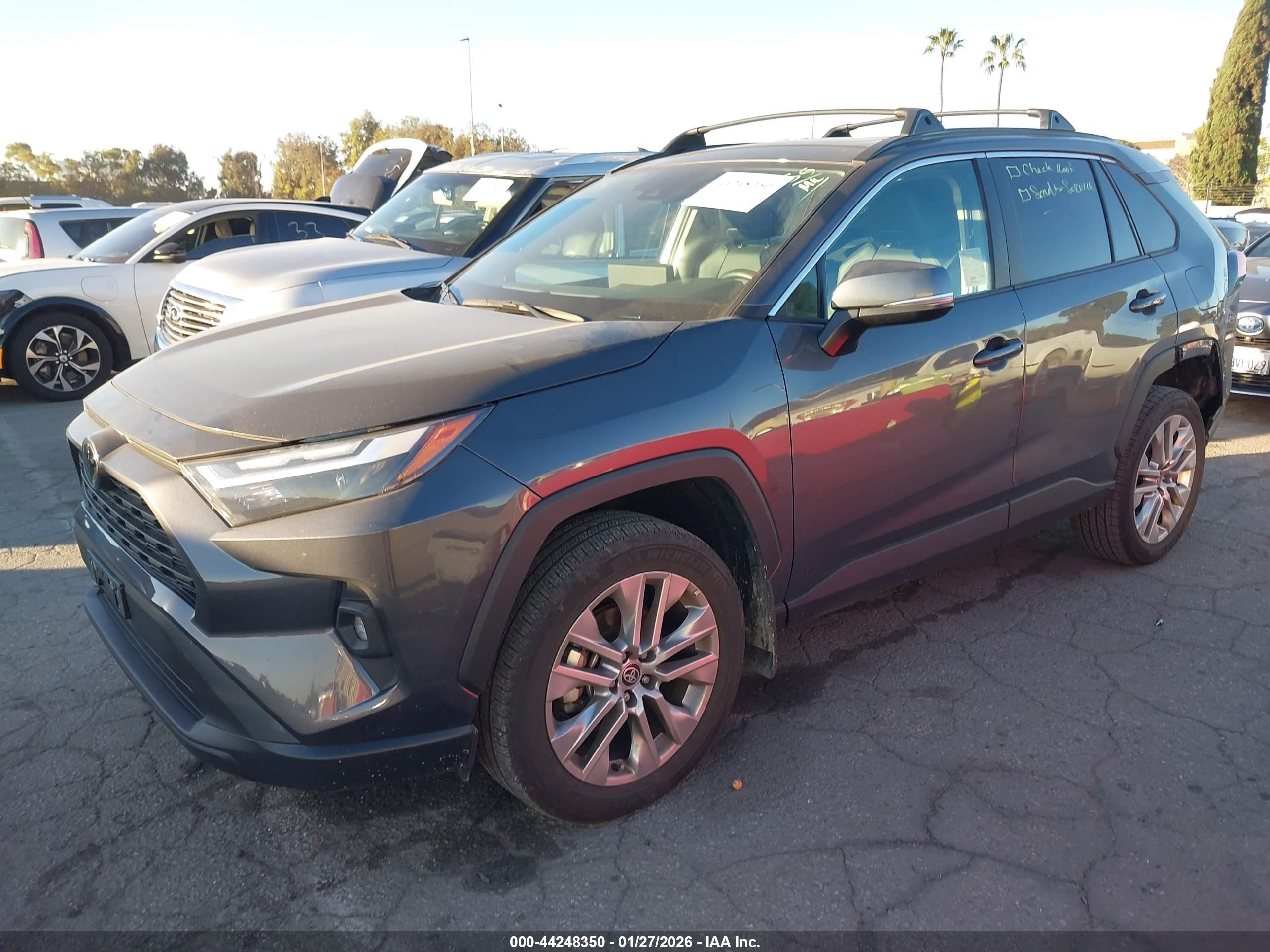 TOYOTA RAV4 image 2