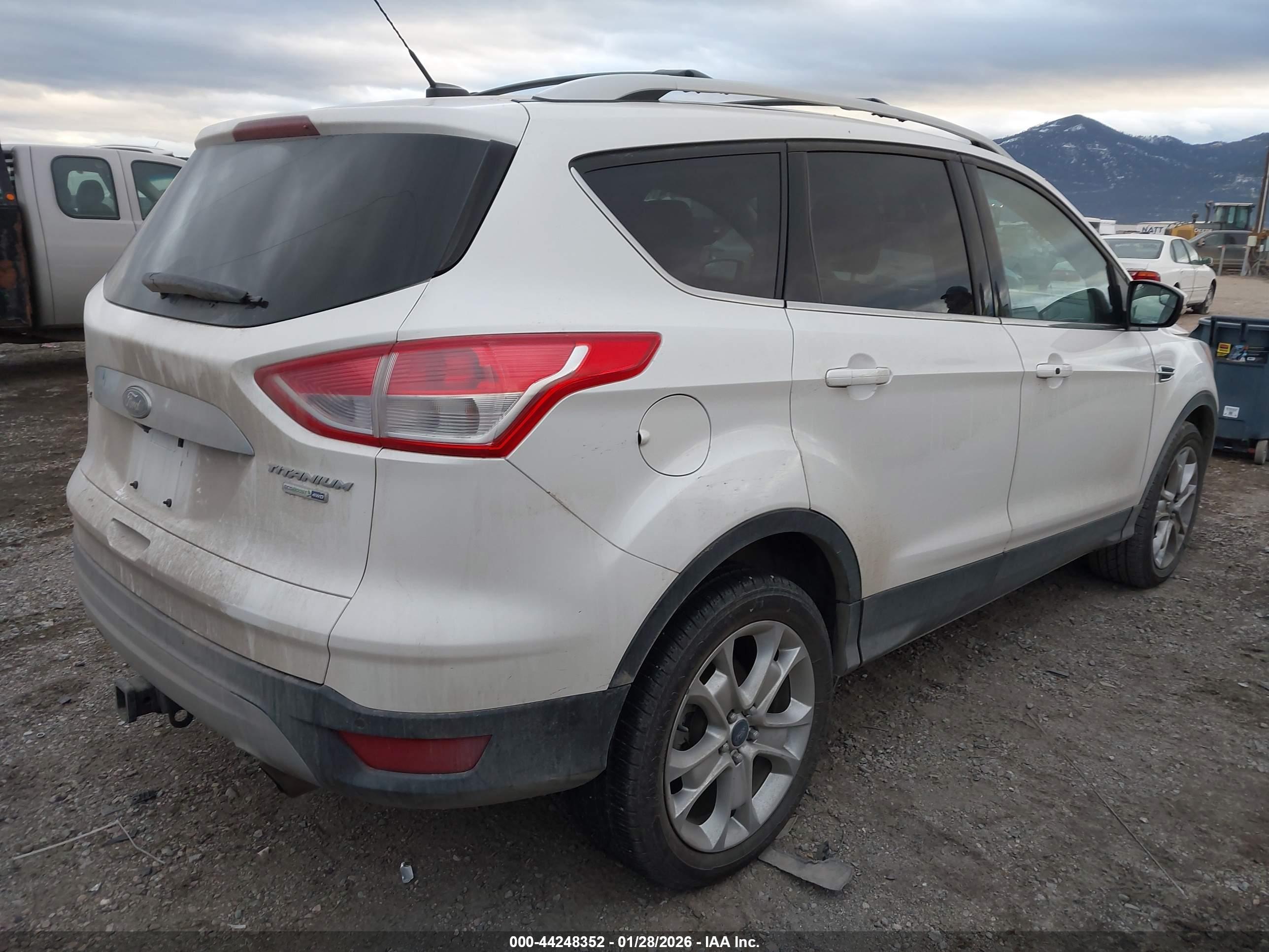 FORD ESCAPE image 4