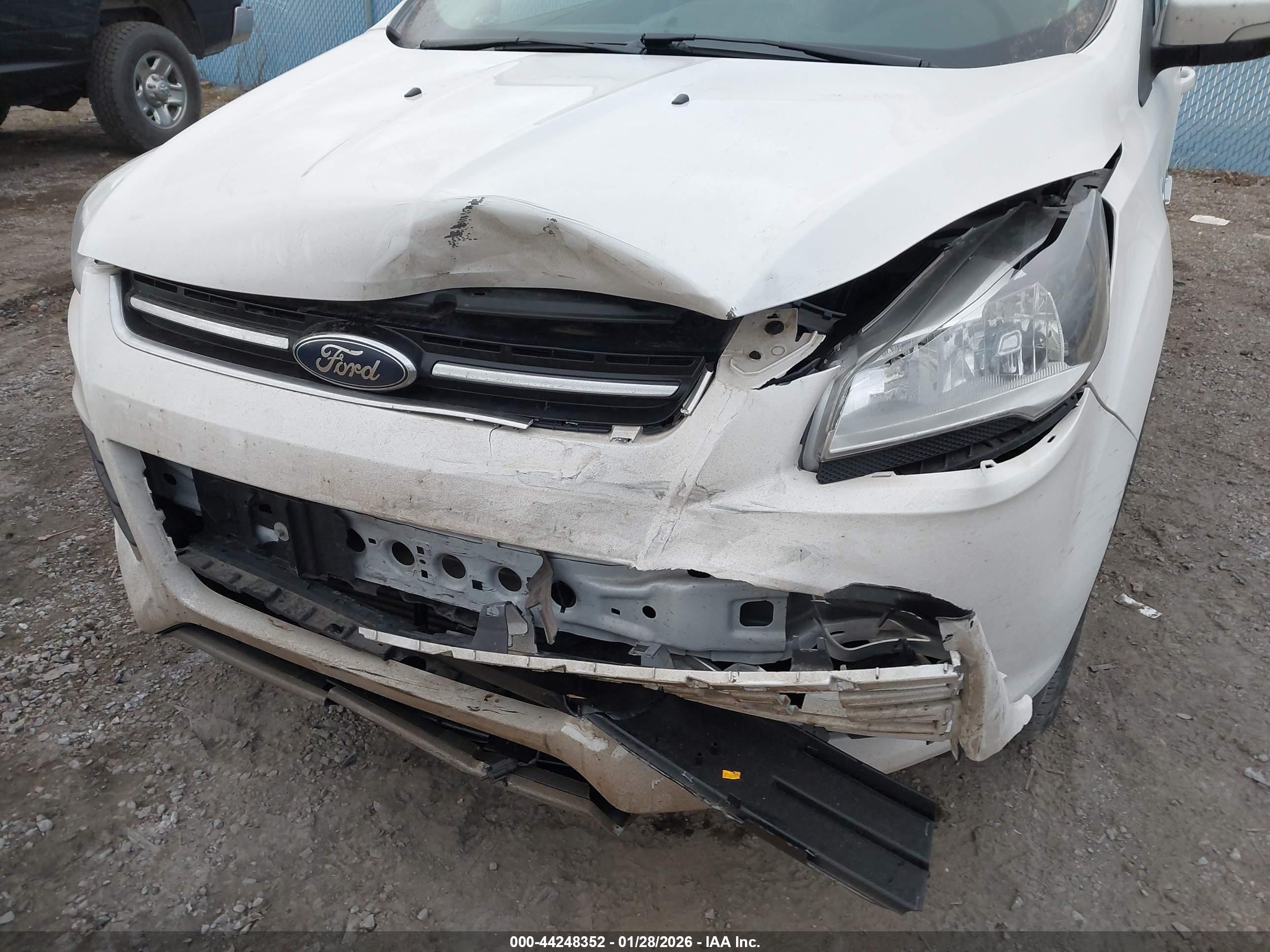FORD ESCAPE image 6