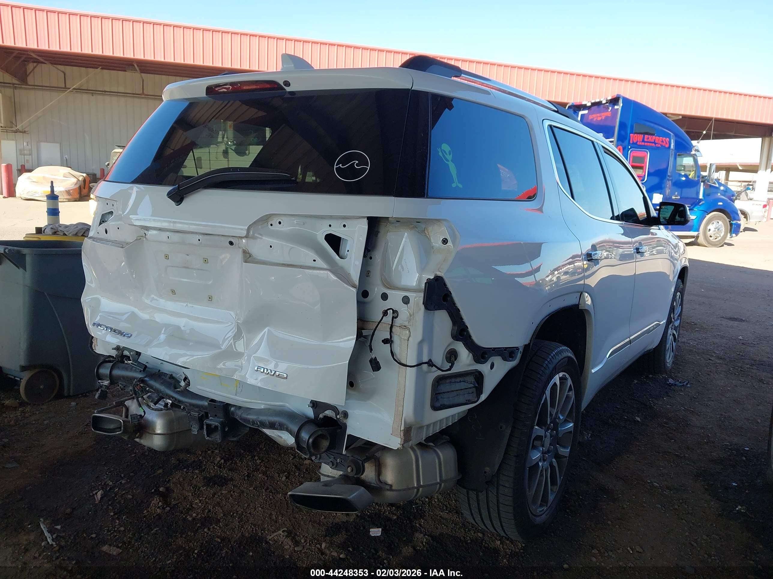 GMC ACADIA image 4