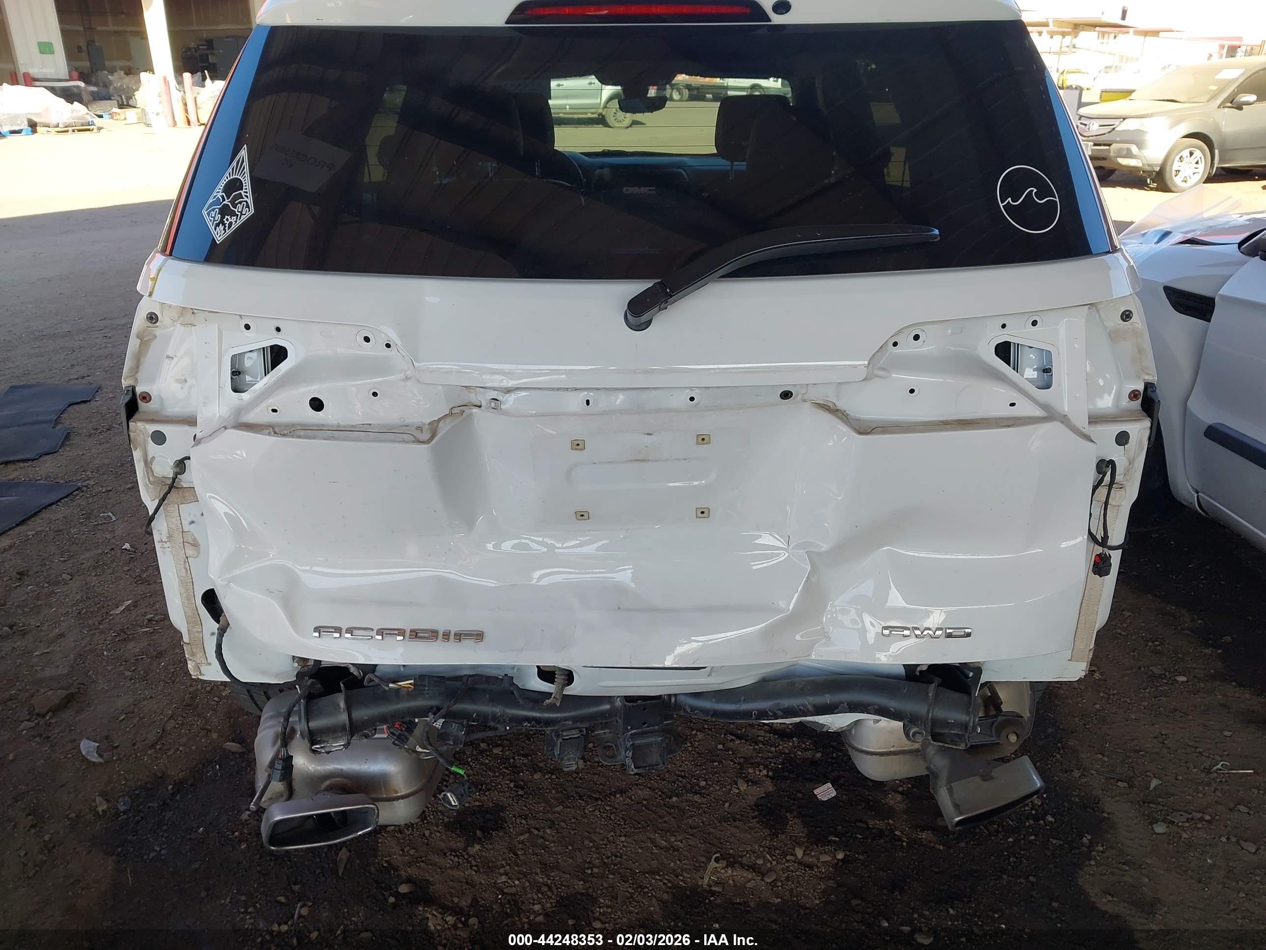 GMC ACADIA image 6