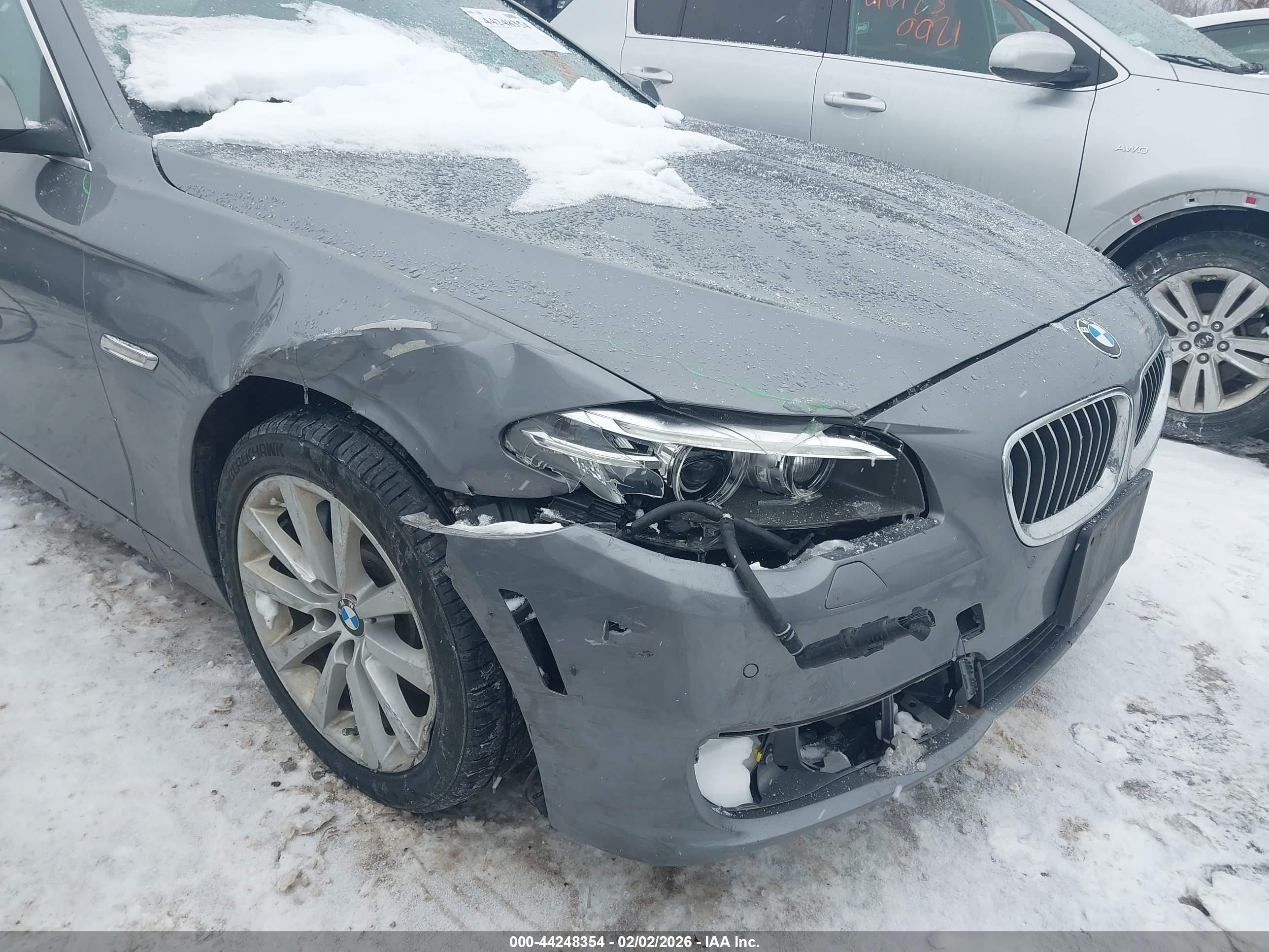 BMW 535I image 6