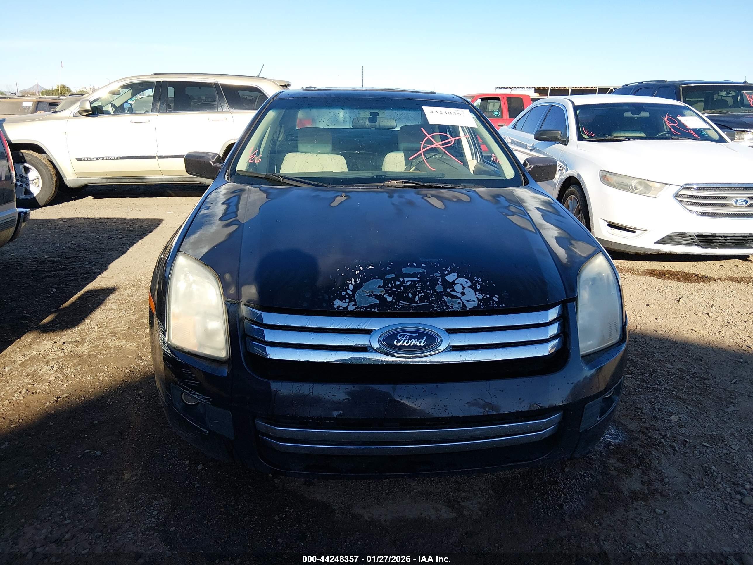 FORD FUSION image 6