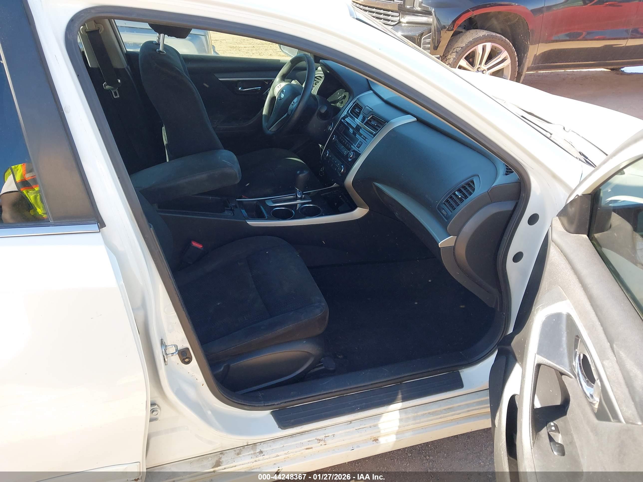NISSAN ALTIMA image 5