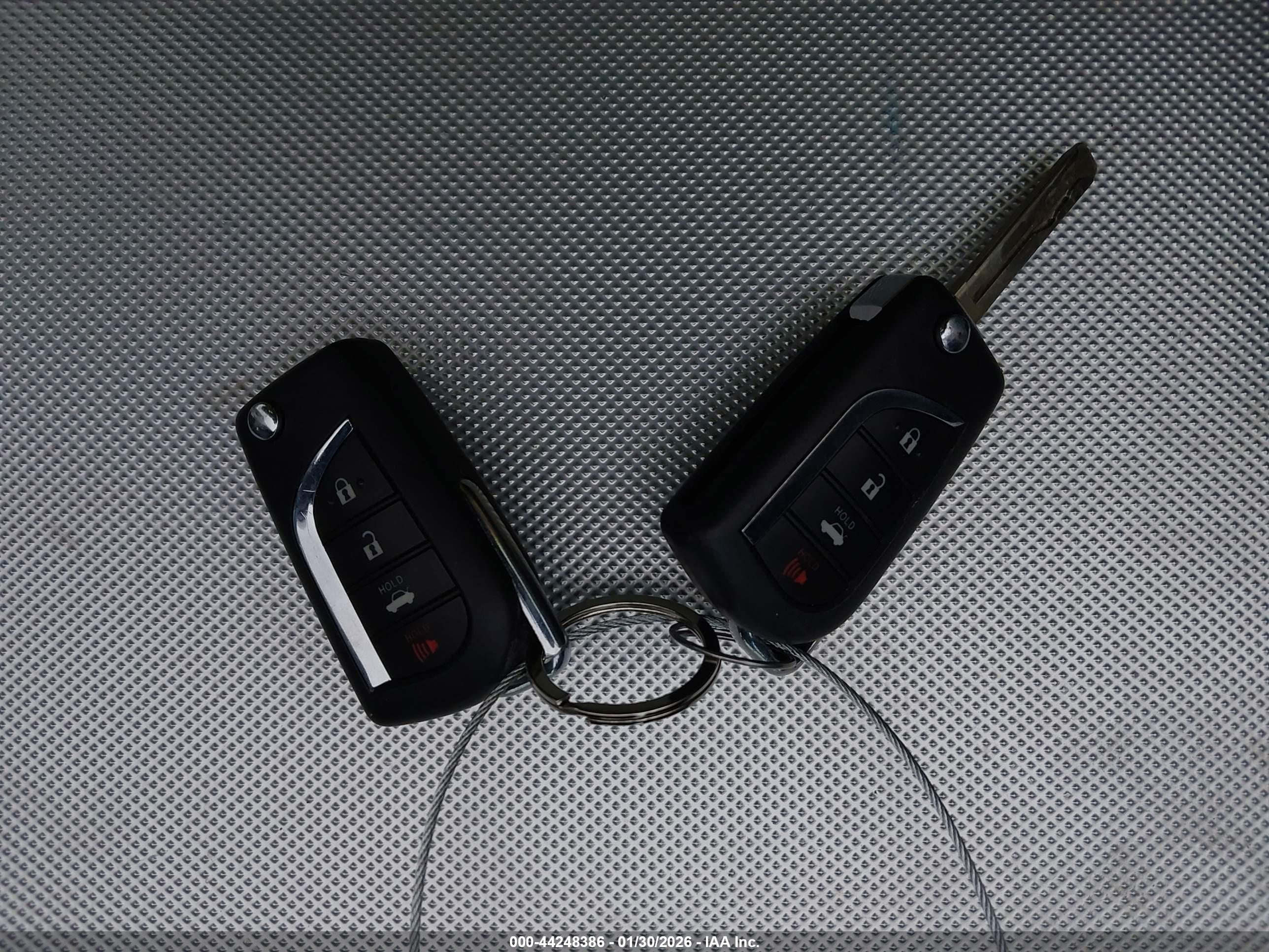 TOYOTA CAMRY image 11