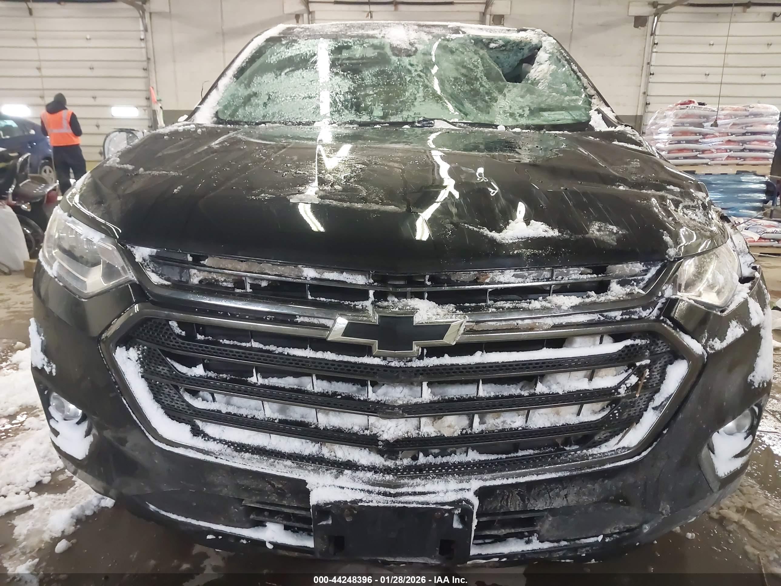 CHEVROLET TRAVERSE image 6
