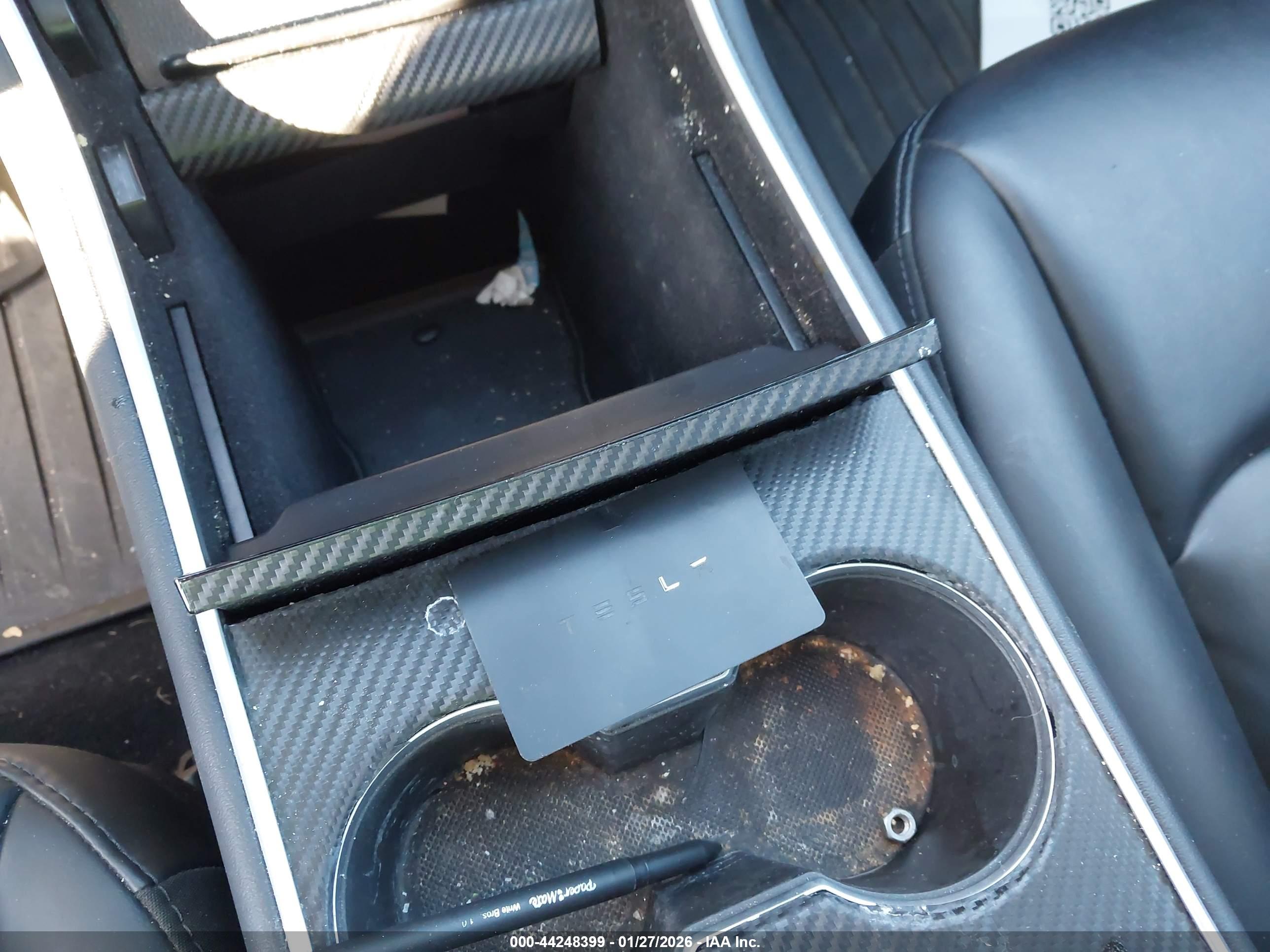 TESLA MODEL image 11
