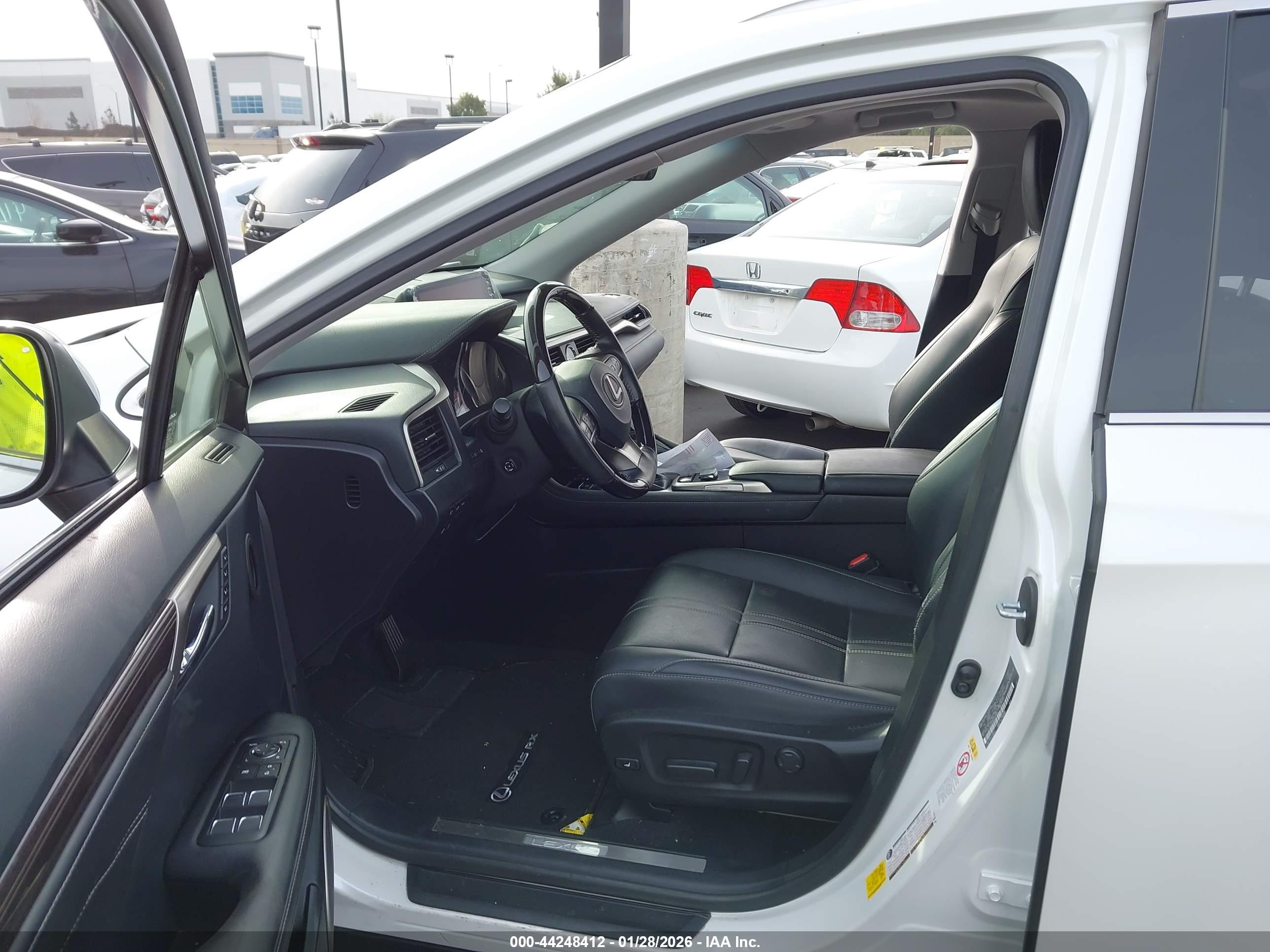 LEXUS RX image 5