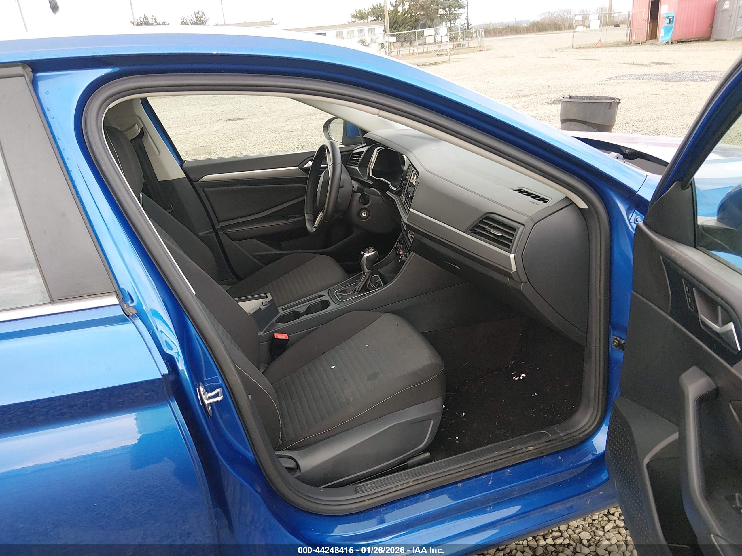 VOLKSWAGEN JETTA image 5