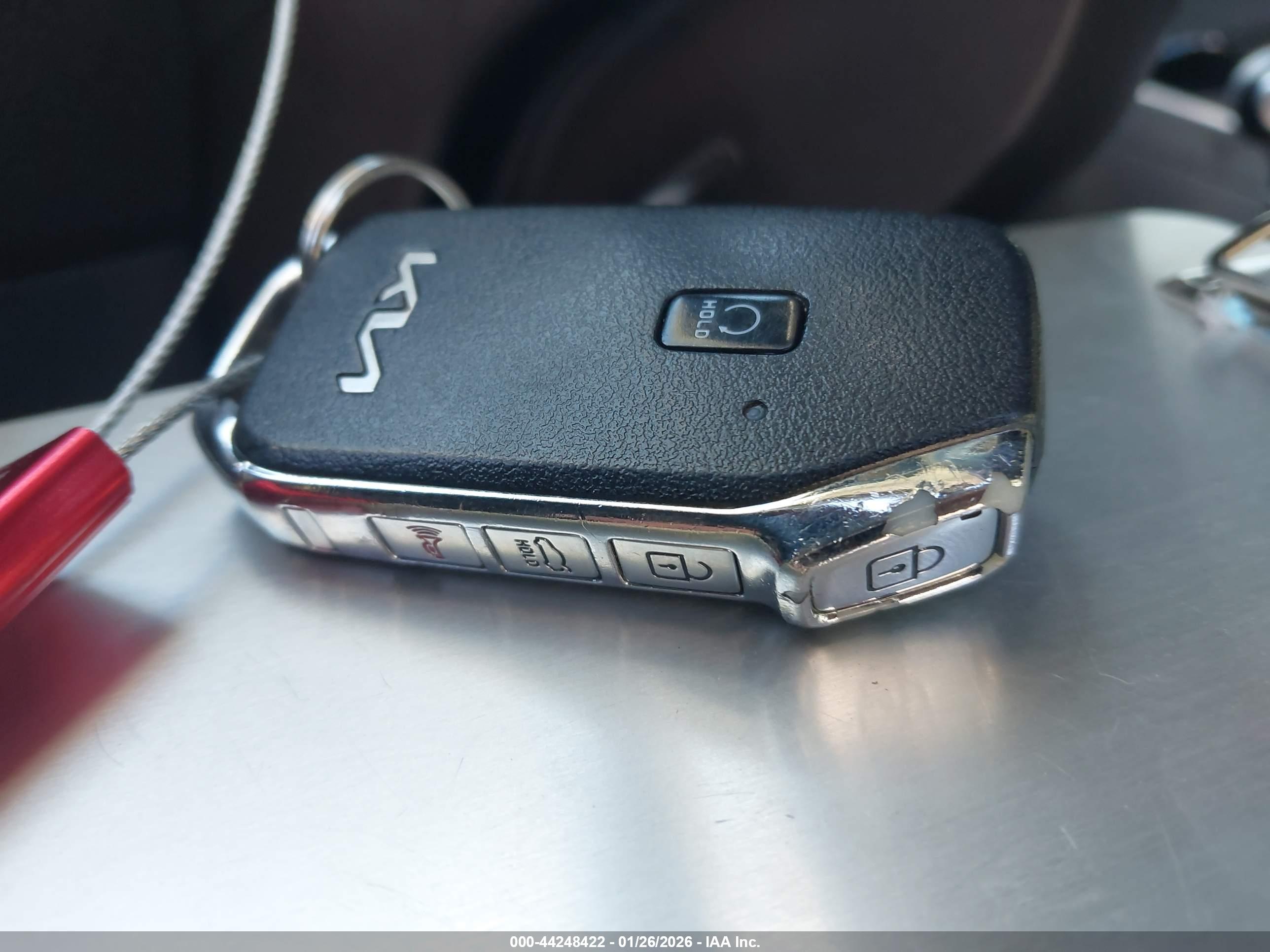 KIA K5 image 11