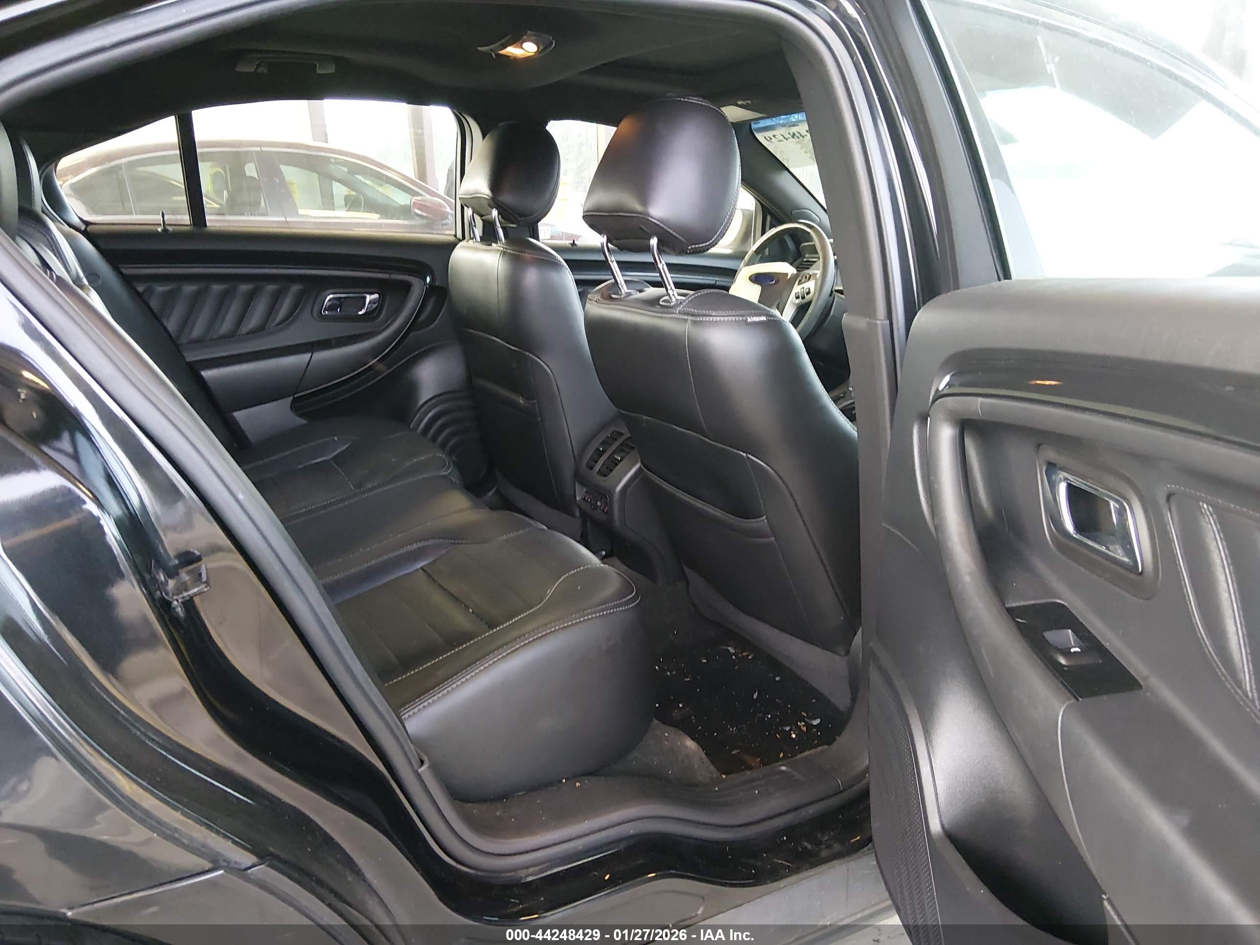 FORD TAURUS image 8