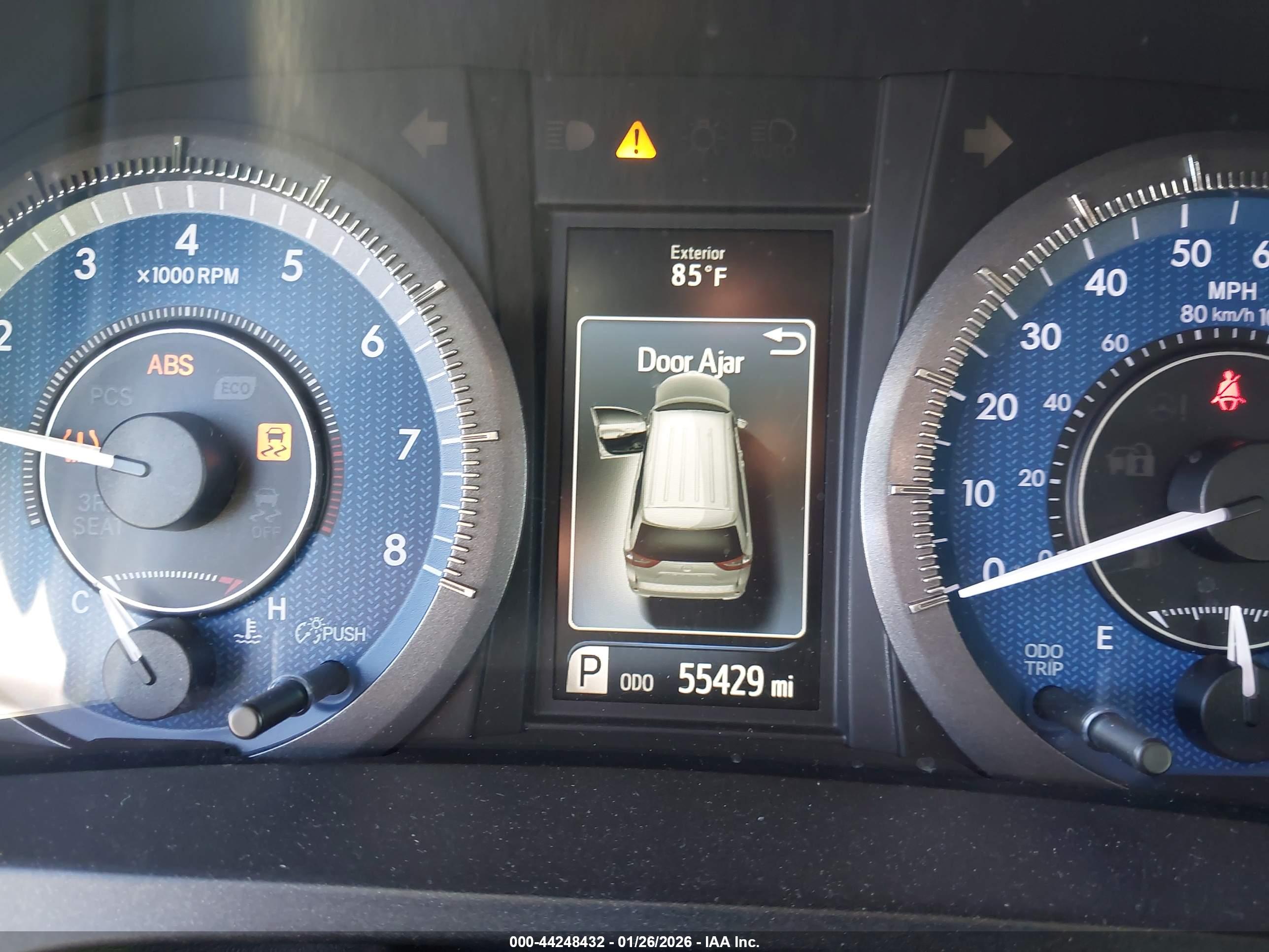 TOYOTA SIENNA image 7