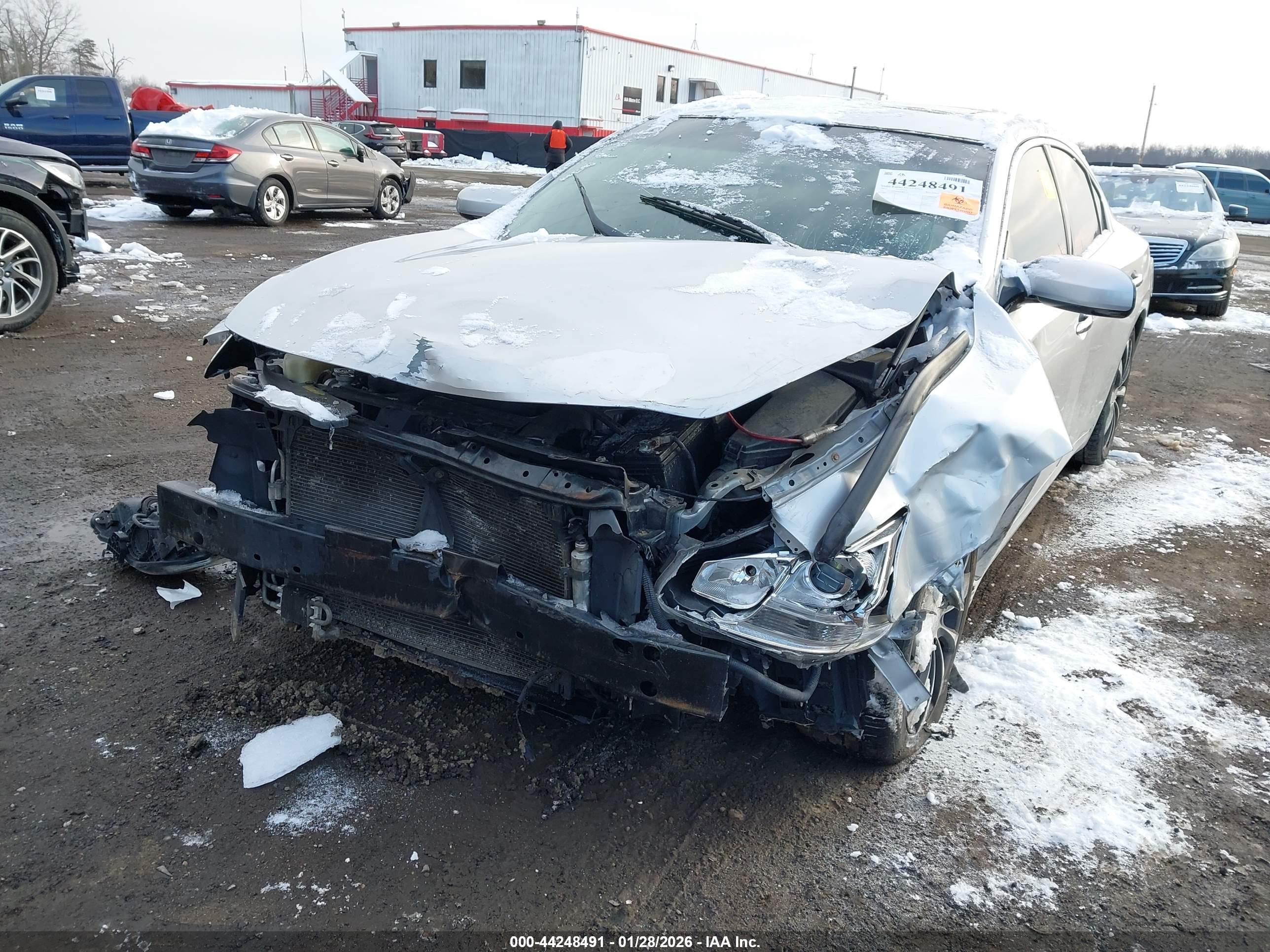 NISSAN MAXIMA image 6