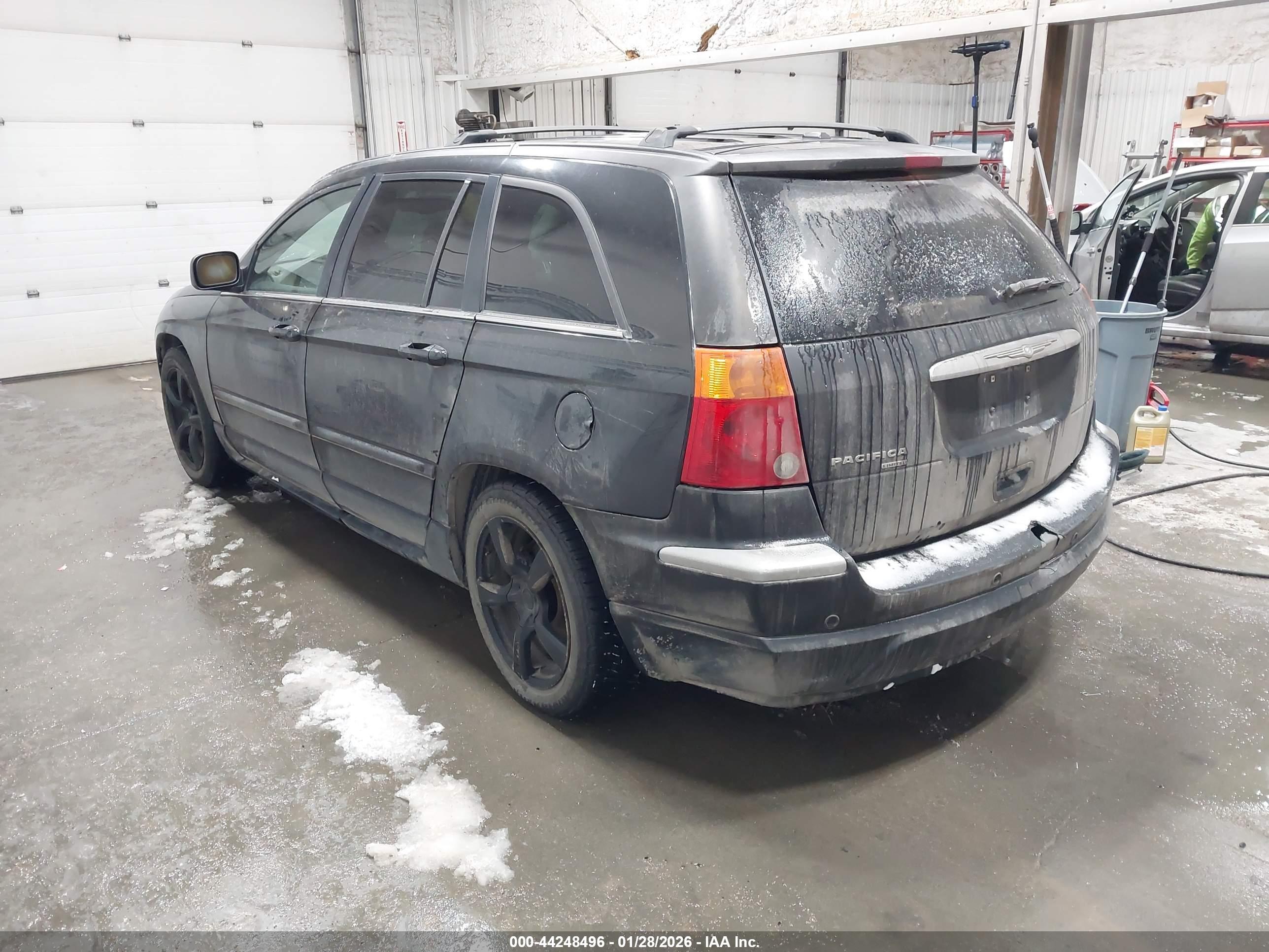 CHRYSLER PACIFICA image 3