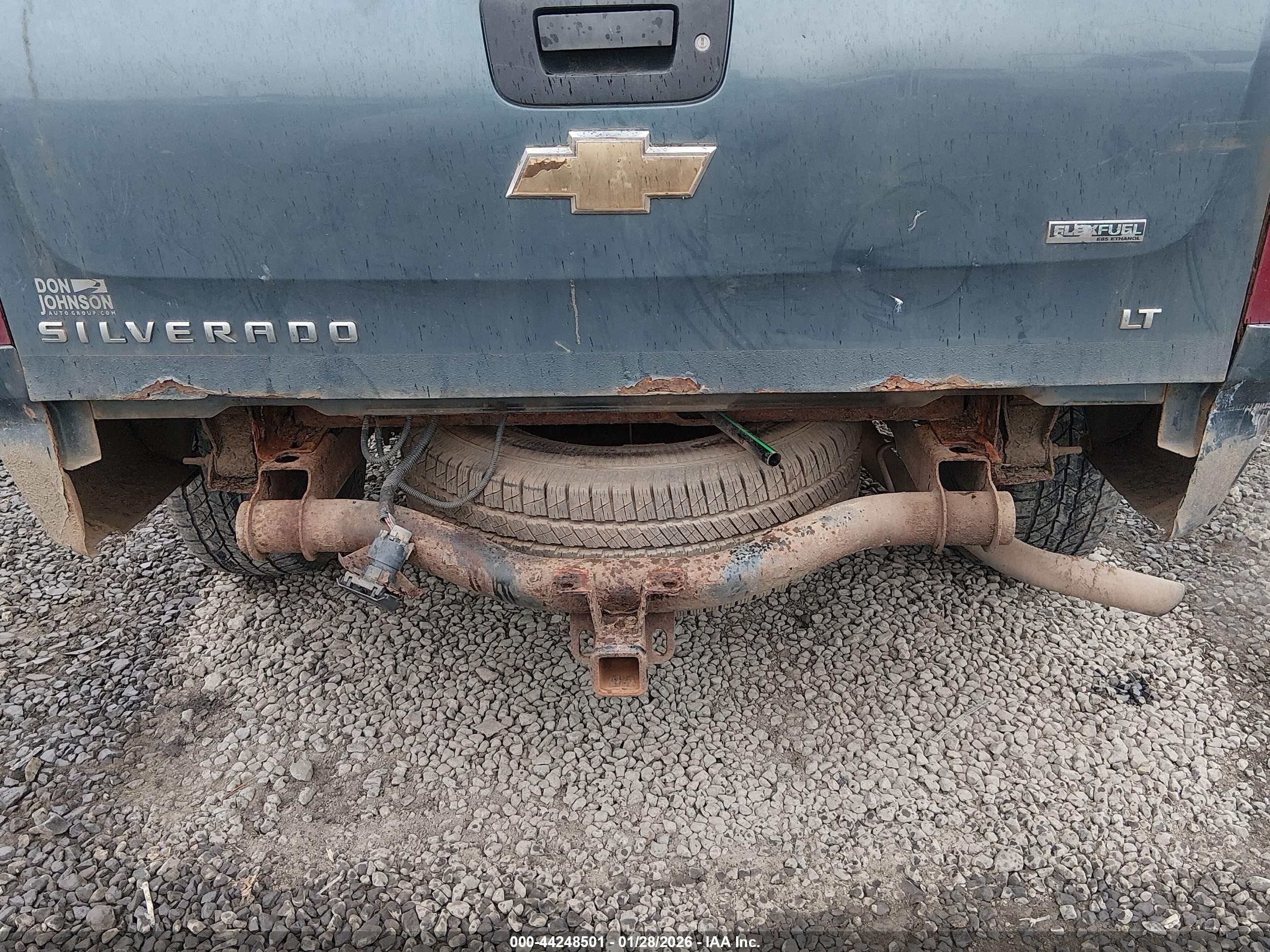 CHEVROLET SILVERADO image 6