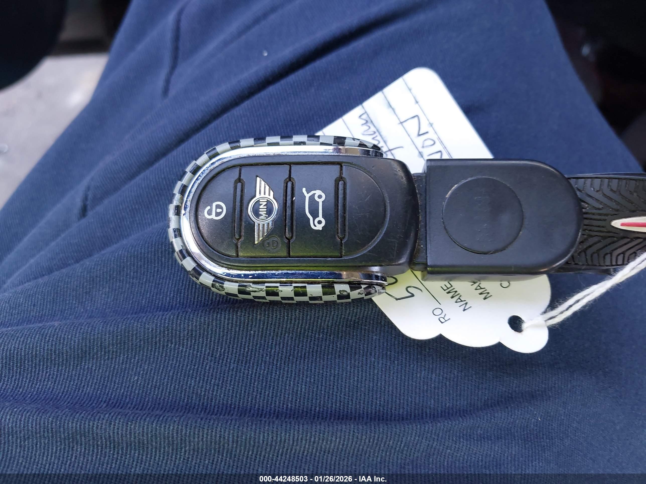 MINI COUNTRYMAN image 11