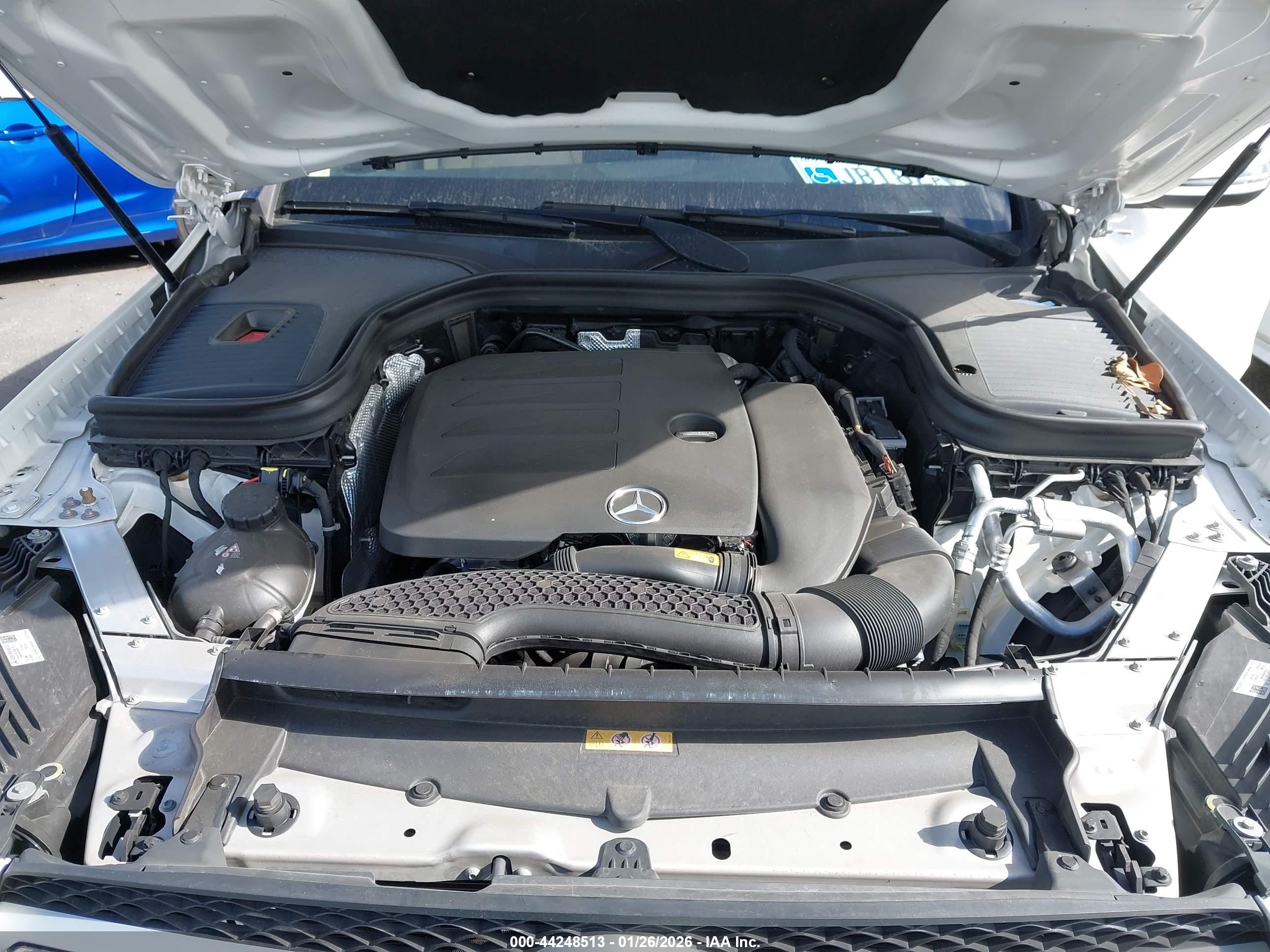 MERCEDES-BENZ GLC image 10