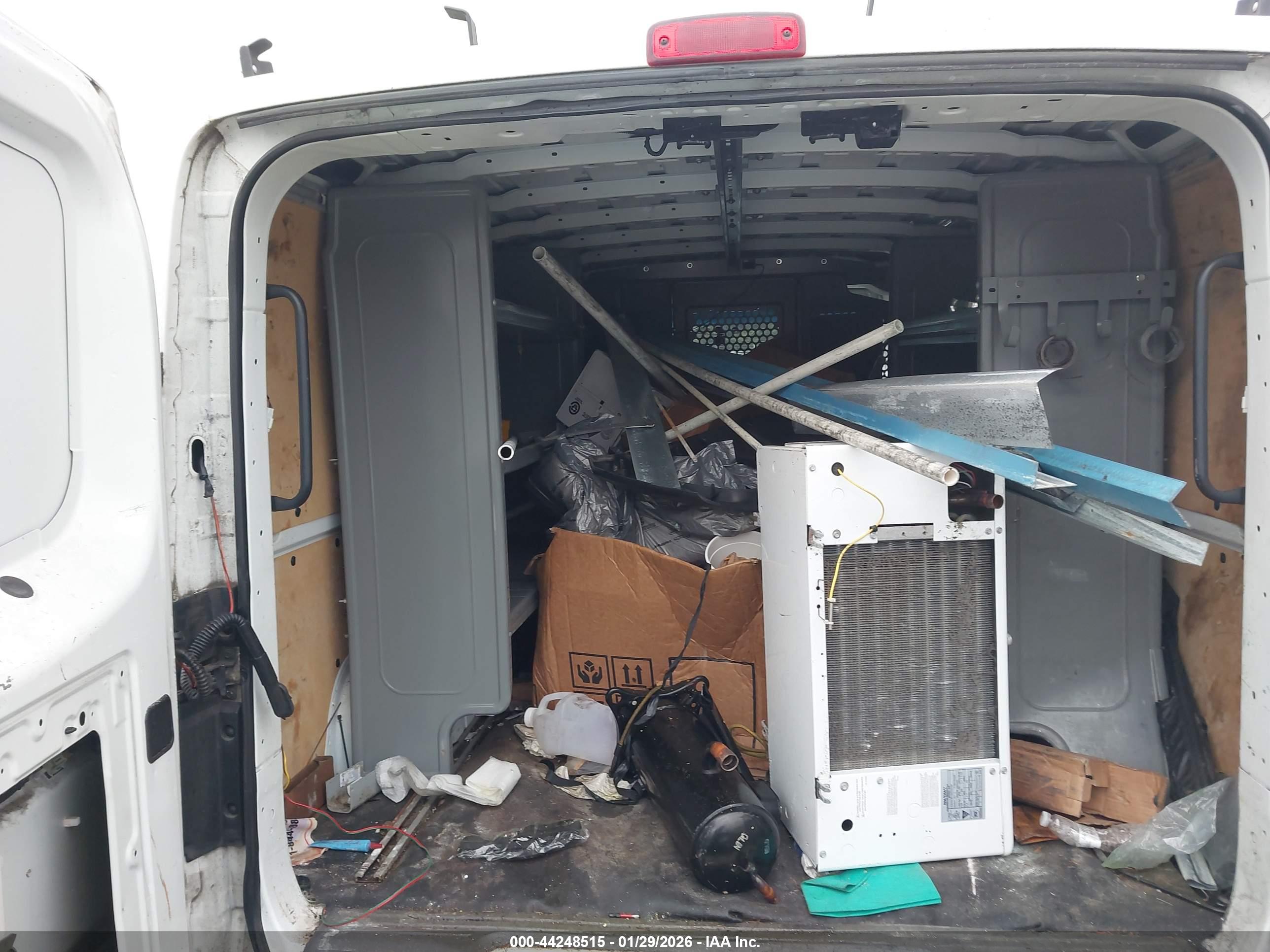 NISSAN NV image 8