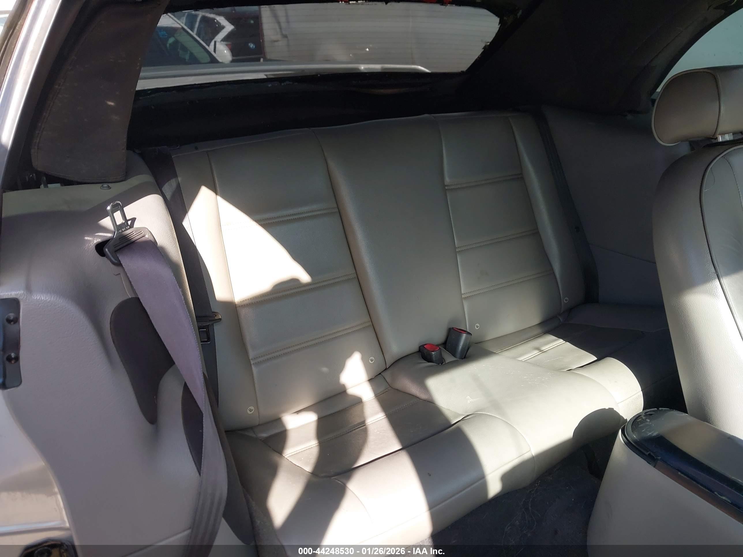 FORD MUSTANG image 8