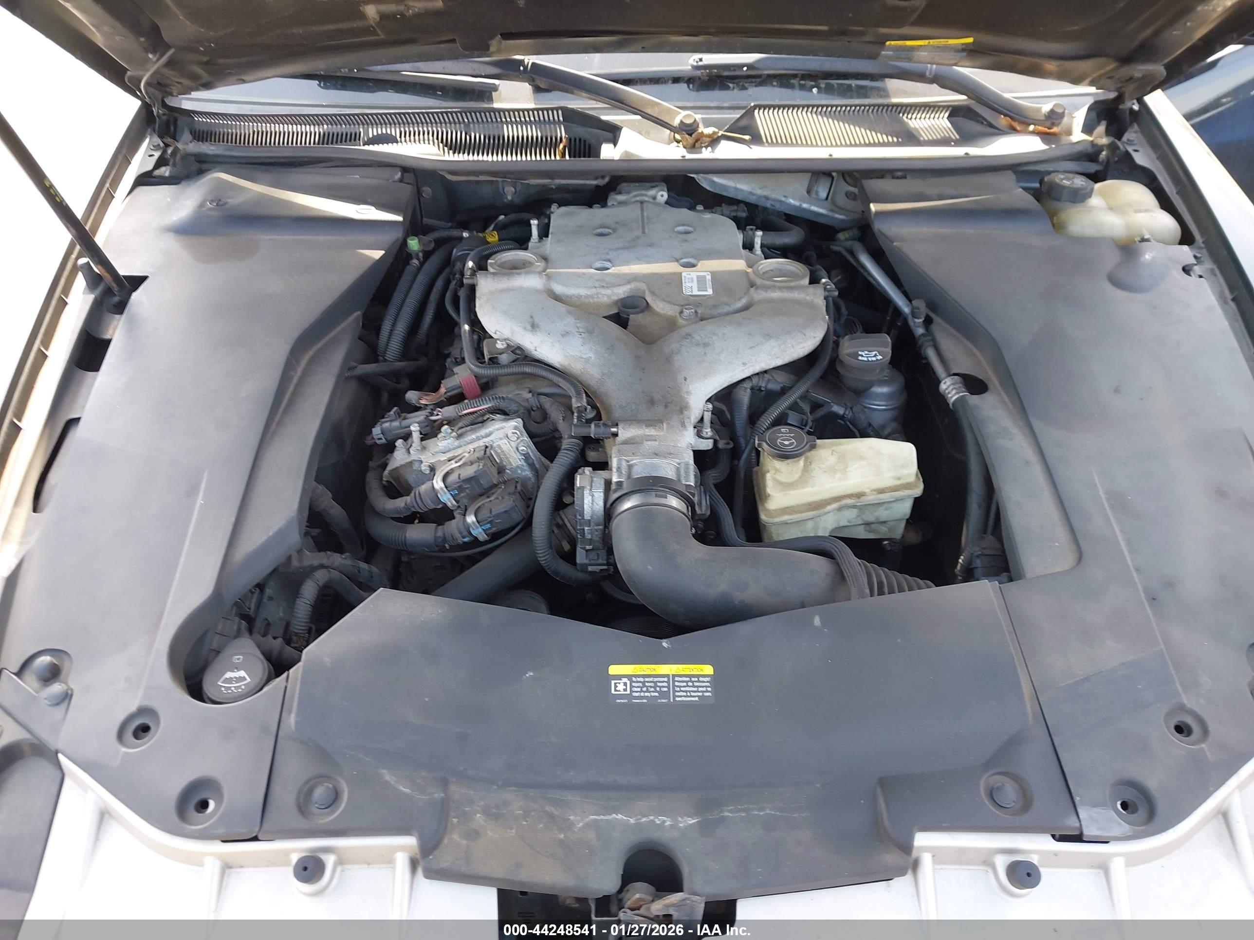 CADILLAC STS image 10