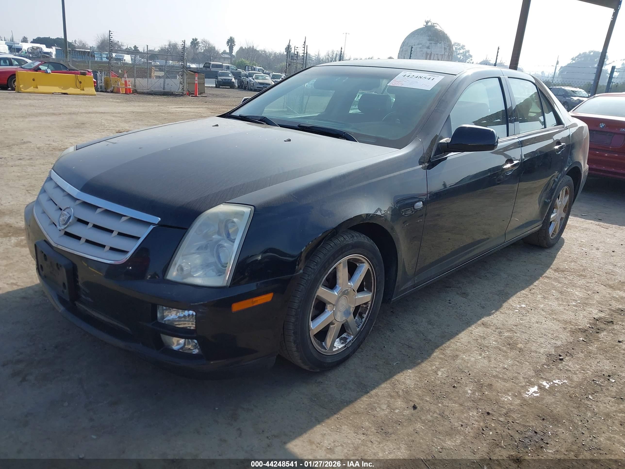 CADILLAC STS image 2