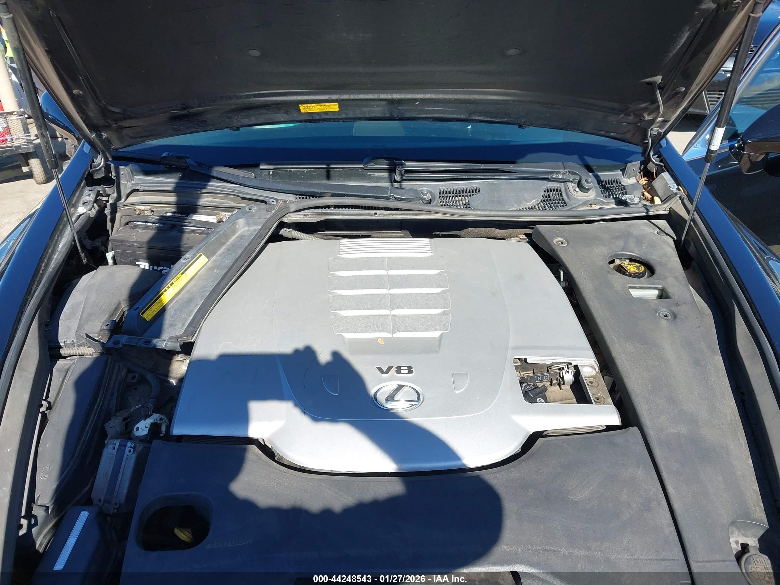 LEXUS LS image 10