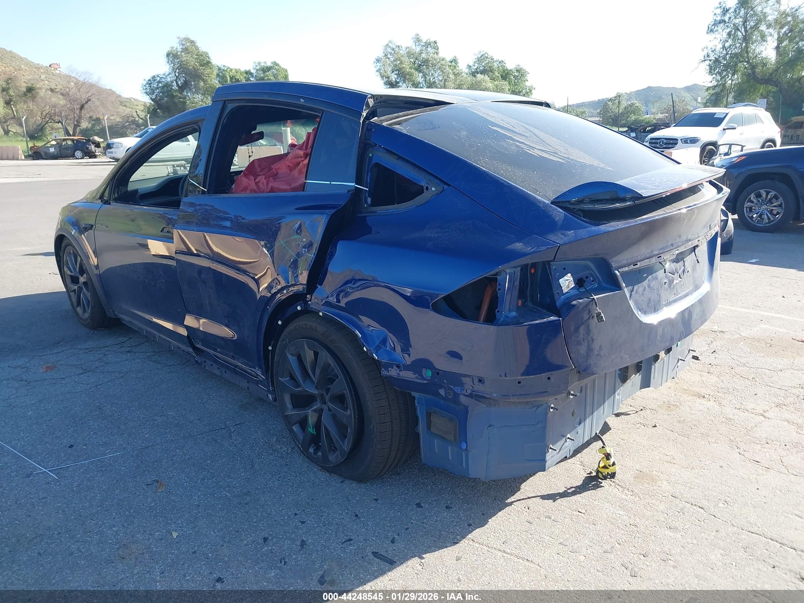 TESLA MODEL image 3
