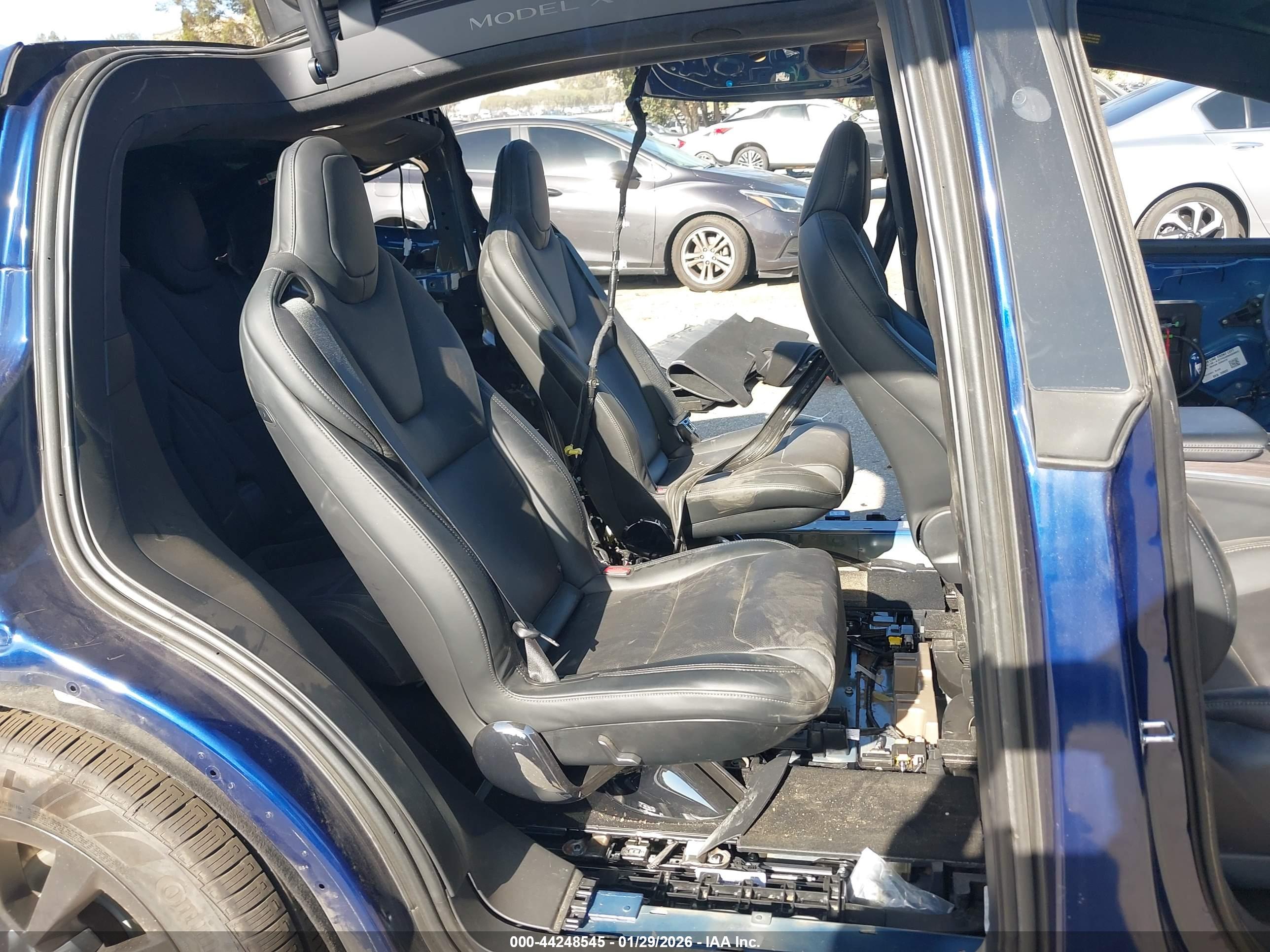 TESLA MODEL image 8