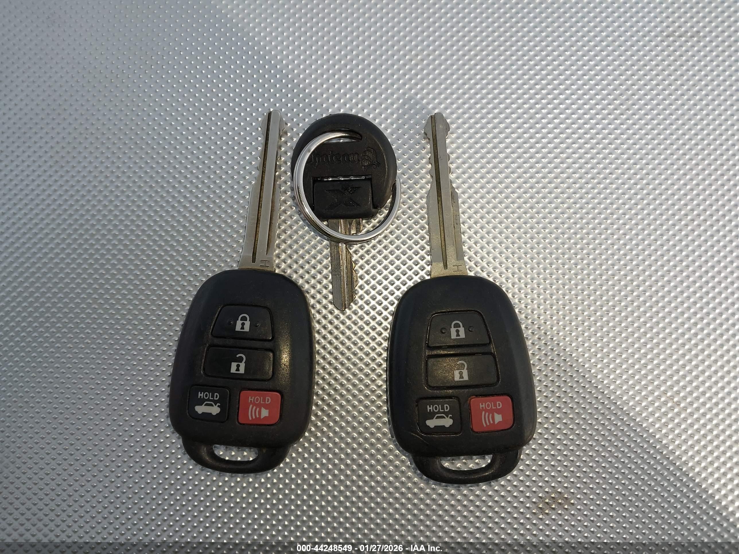 TOYOTA CAMRY image 11