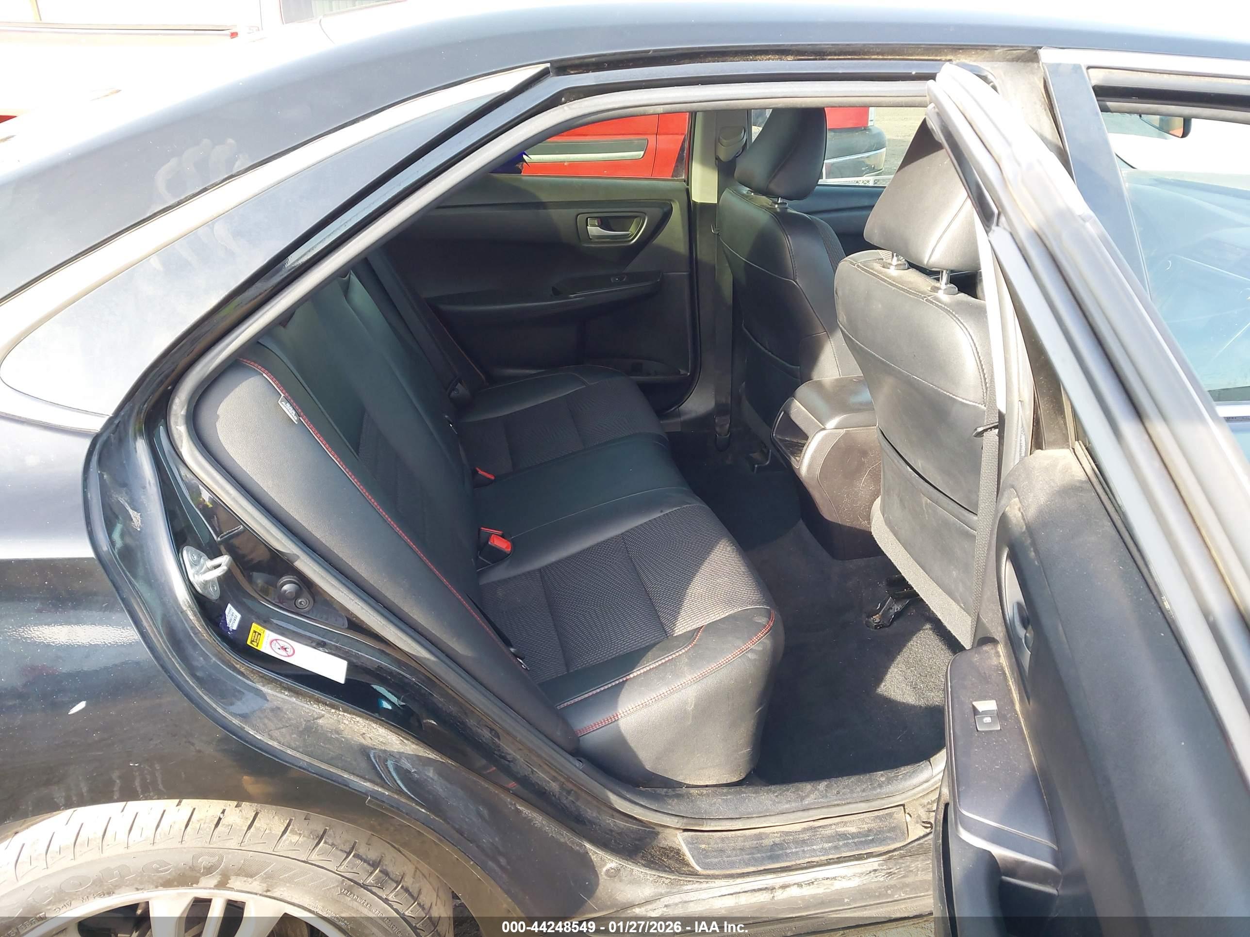 TOYOTA CAMRY image 8