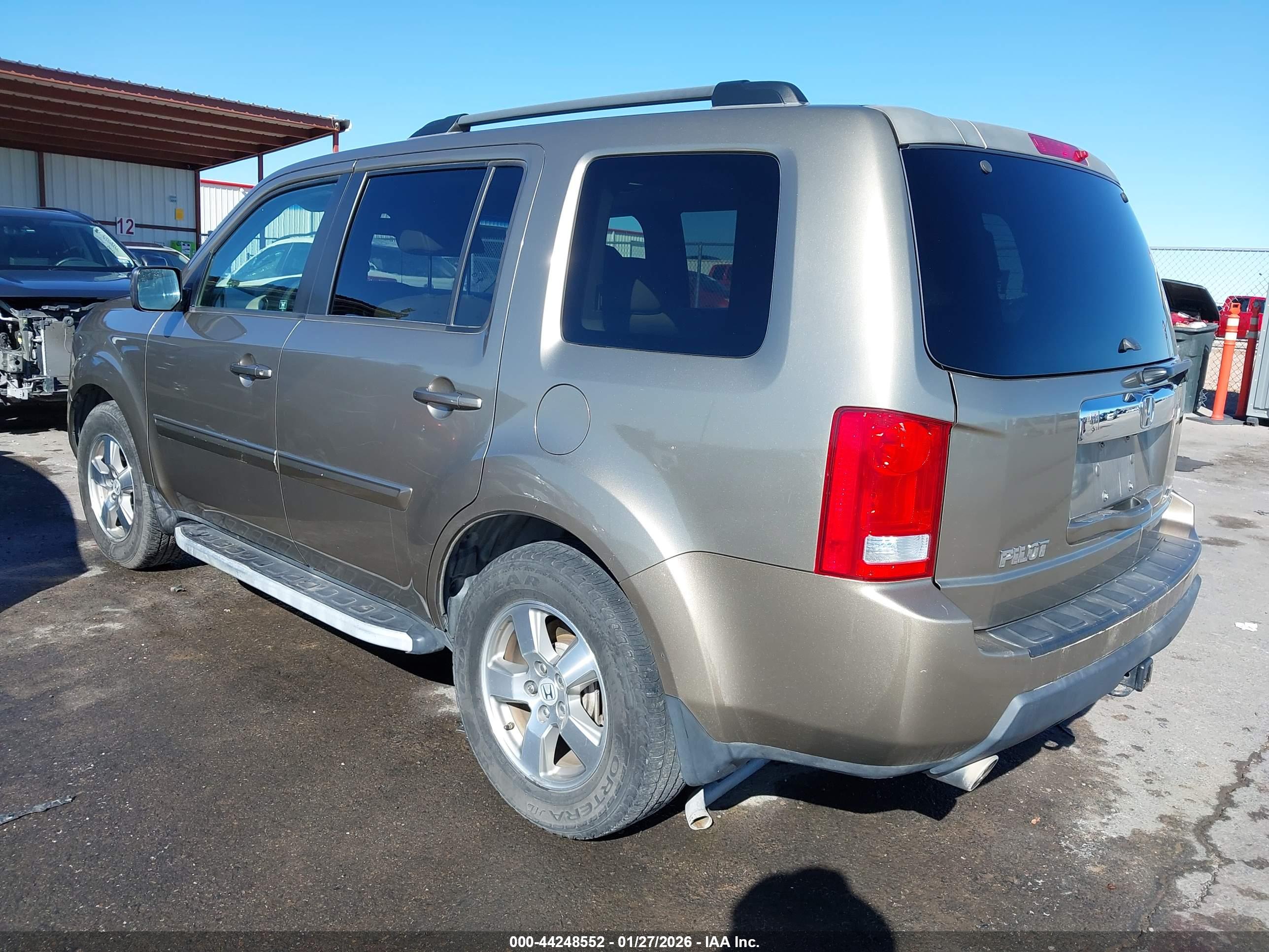 HONDA PILOT image 3