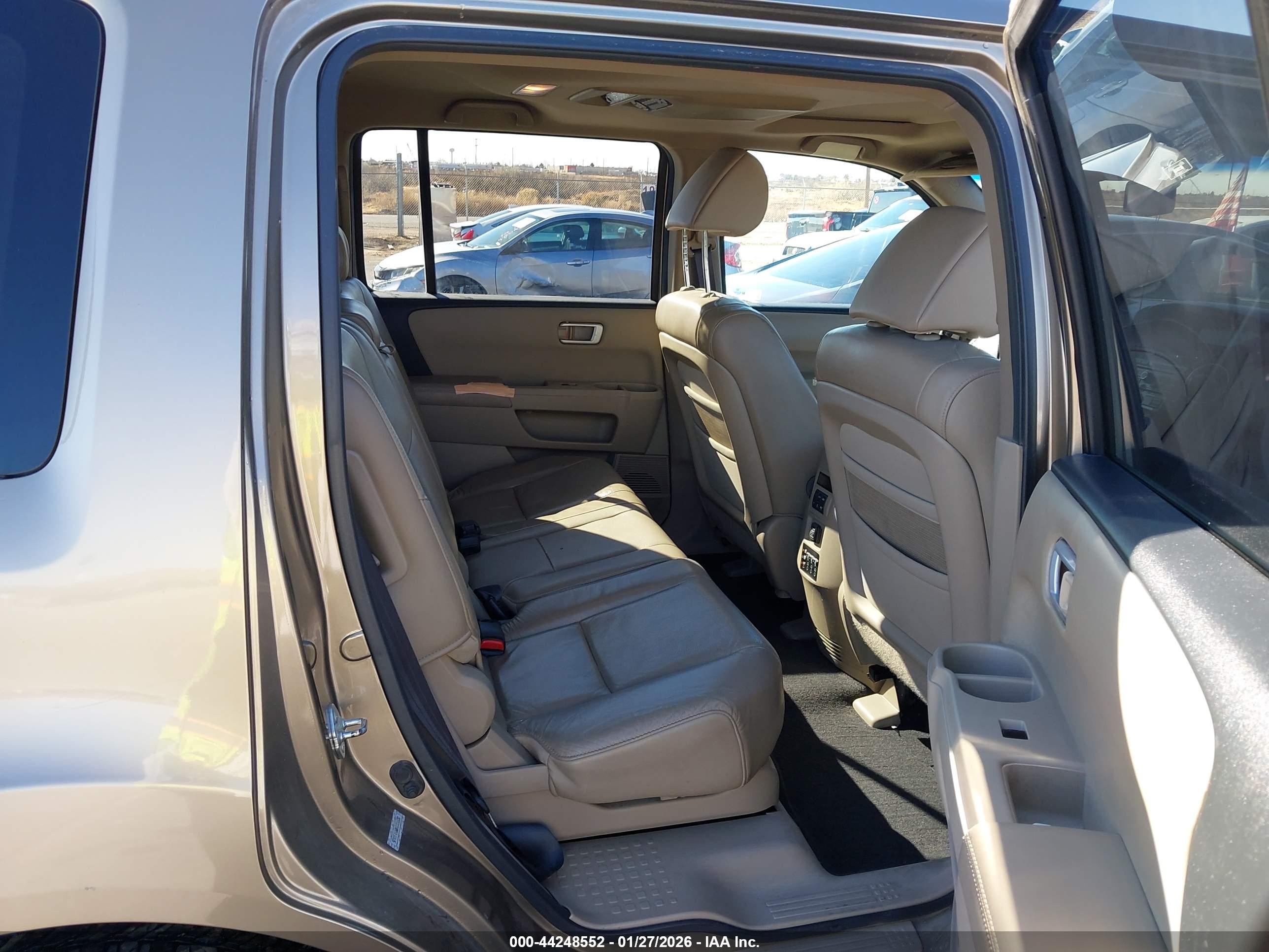 HONDA PILOT image 8