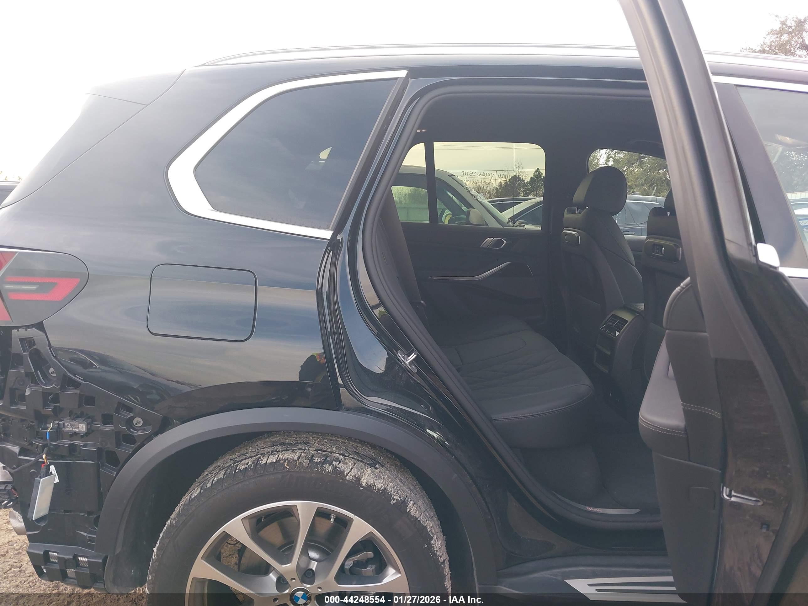 BMW X5 image 8