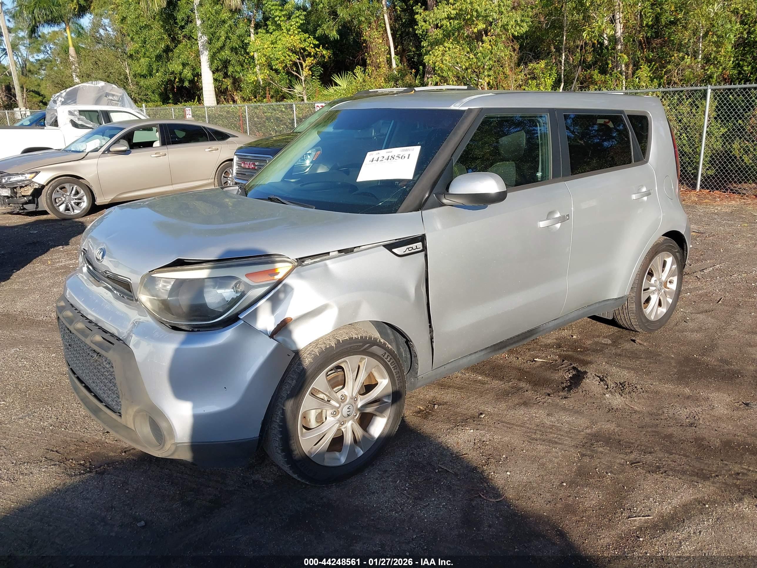 KIA SOUL image 2