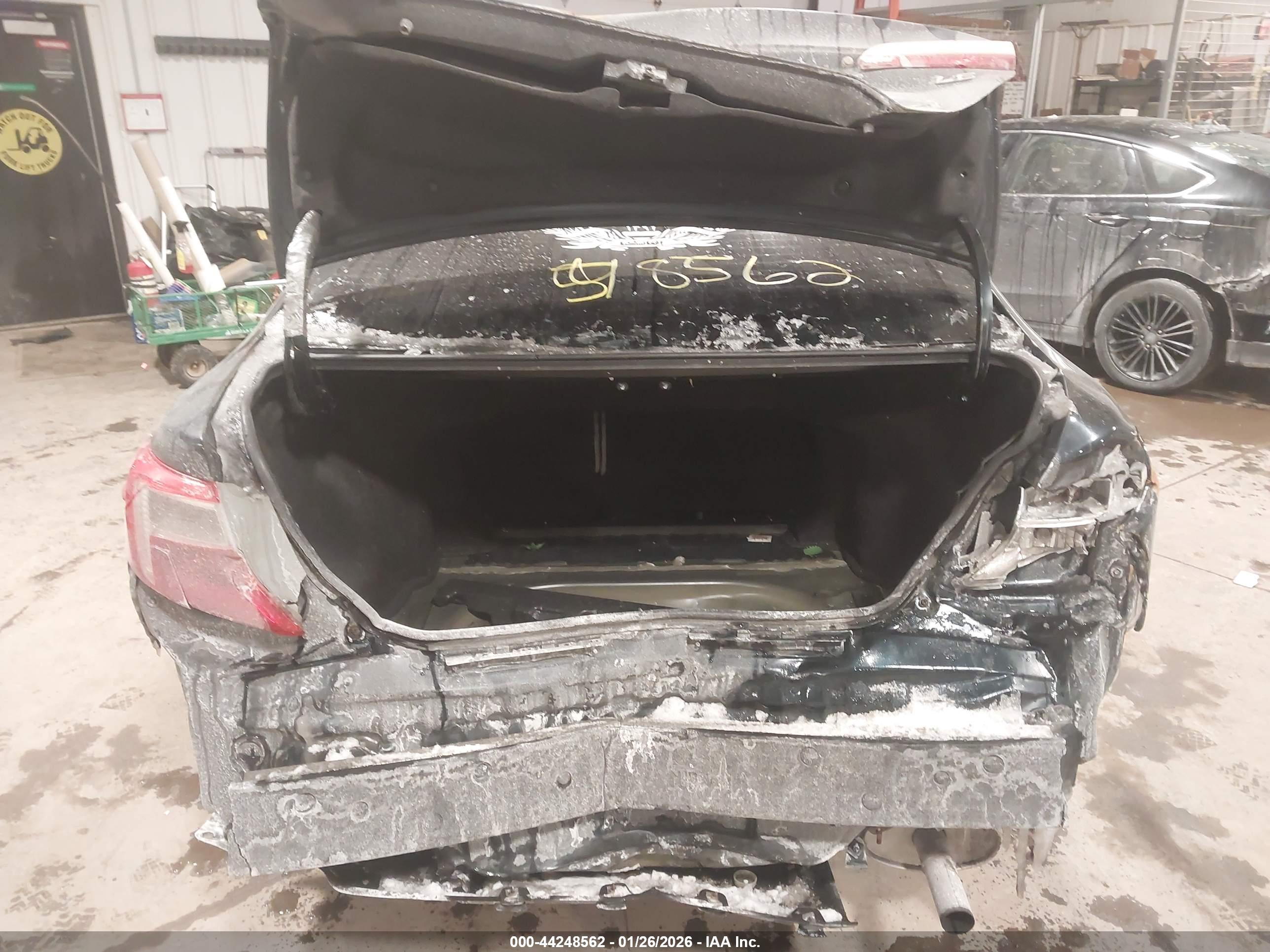 TOYOTA CAMRY image 6