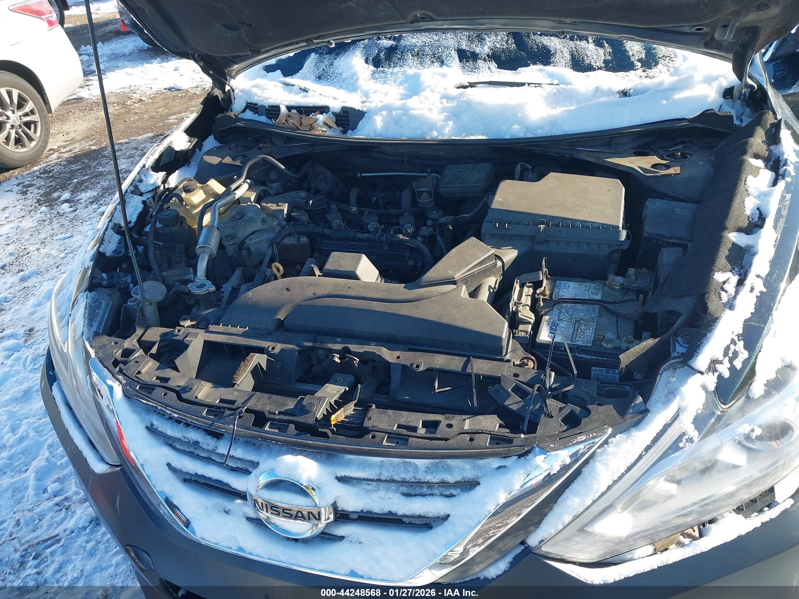 NISSAN ALTIMA image 10