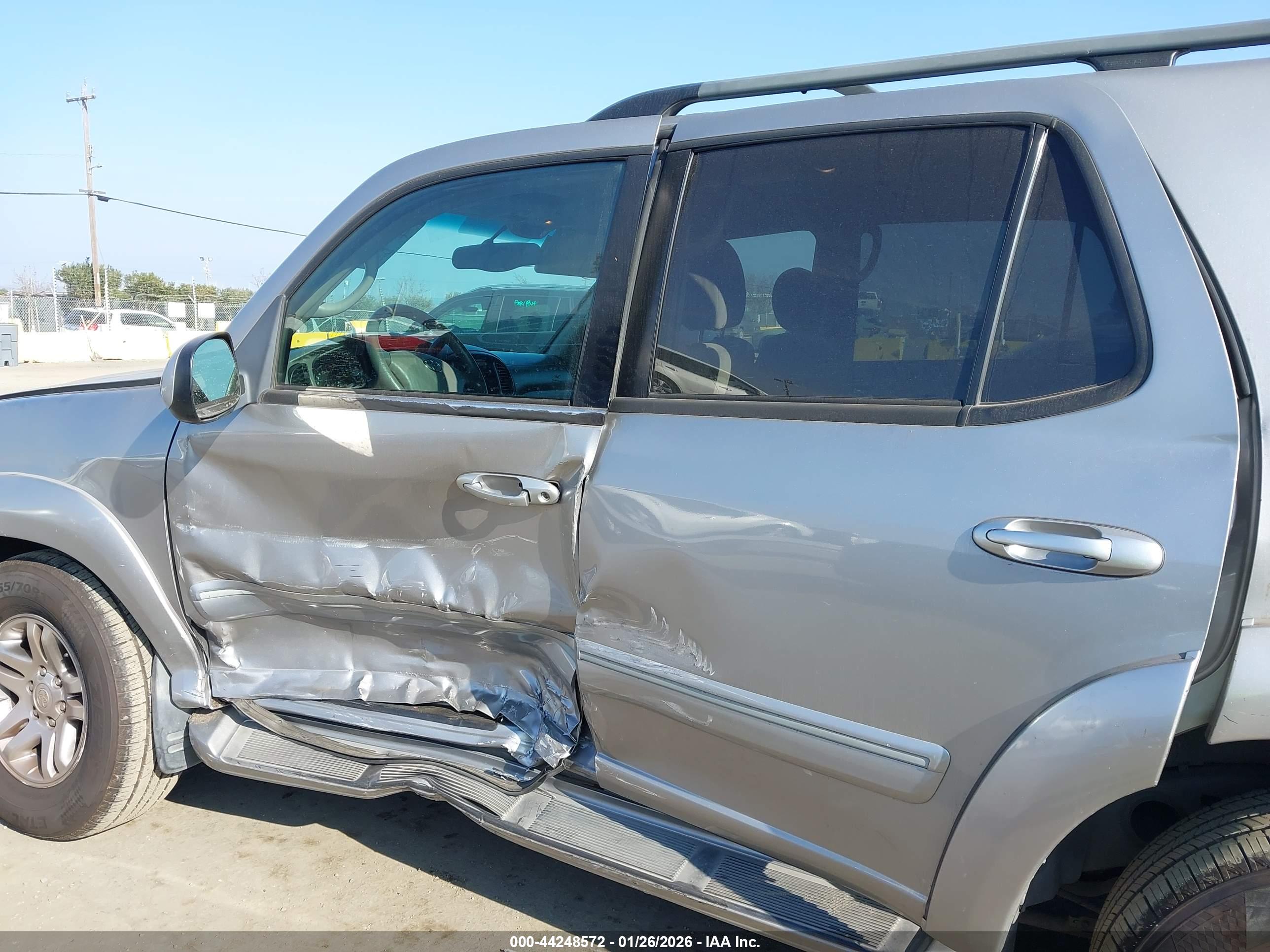 TOYOTA SEQUOIA image 6