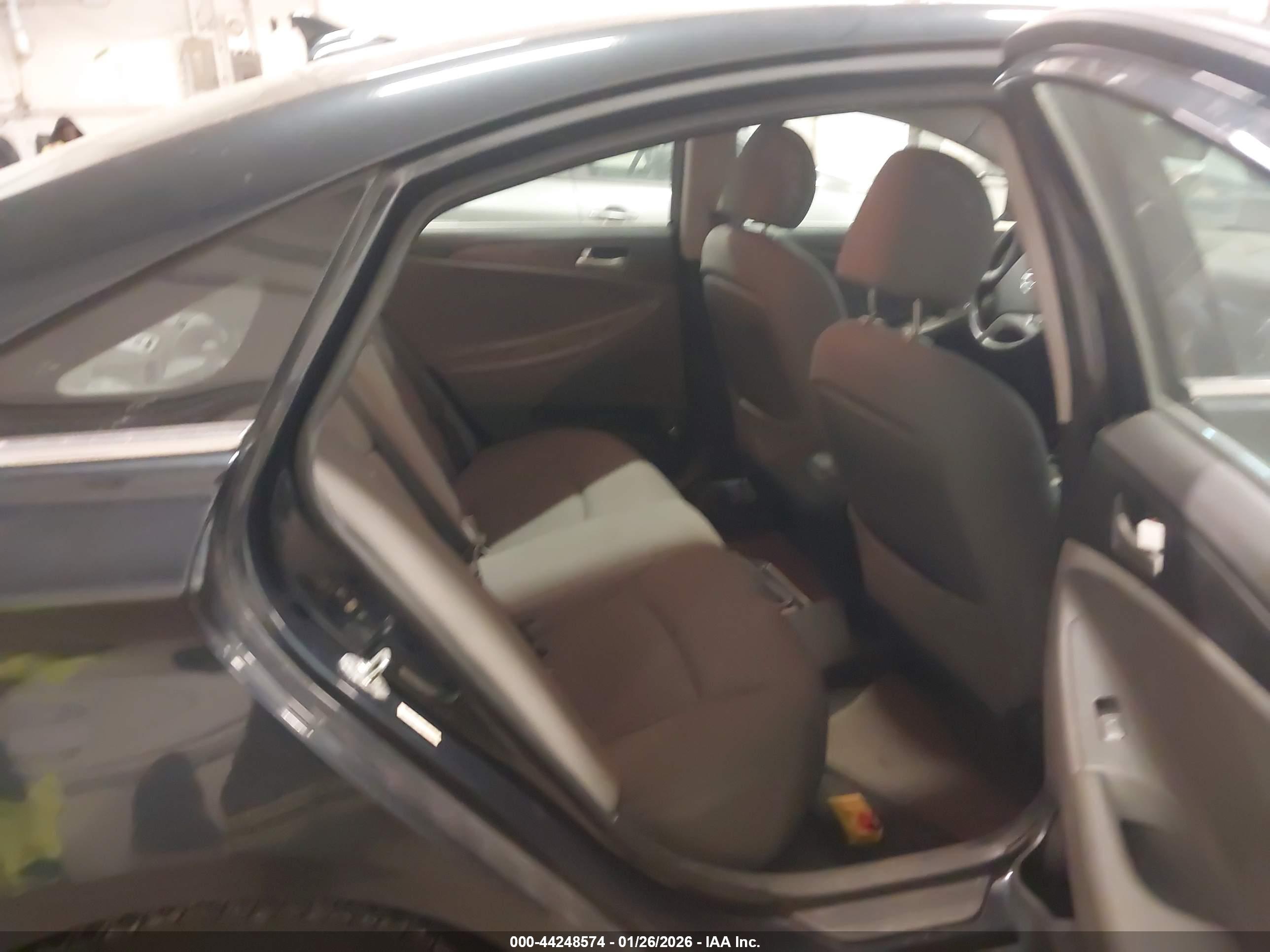 HYUNDAI SONATA image 8
