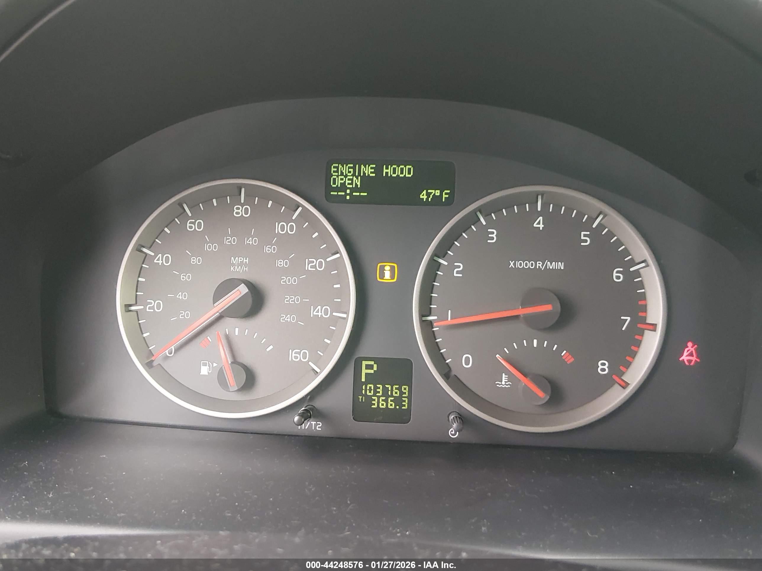 VOLVO S40 image 7
