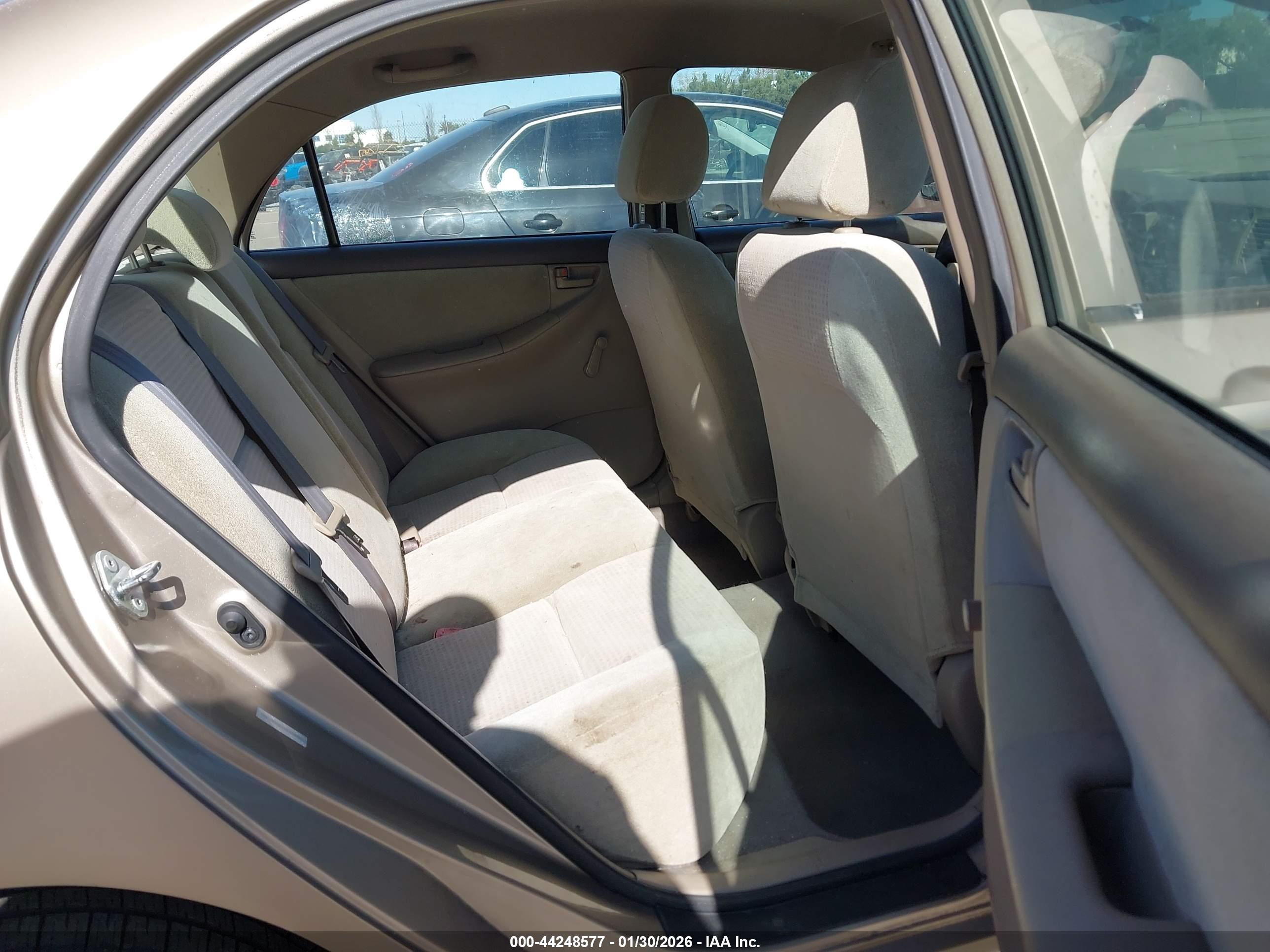 TOYOTA COROLLA image 8