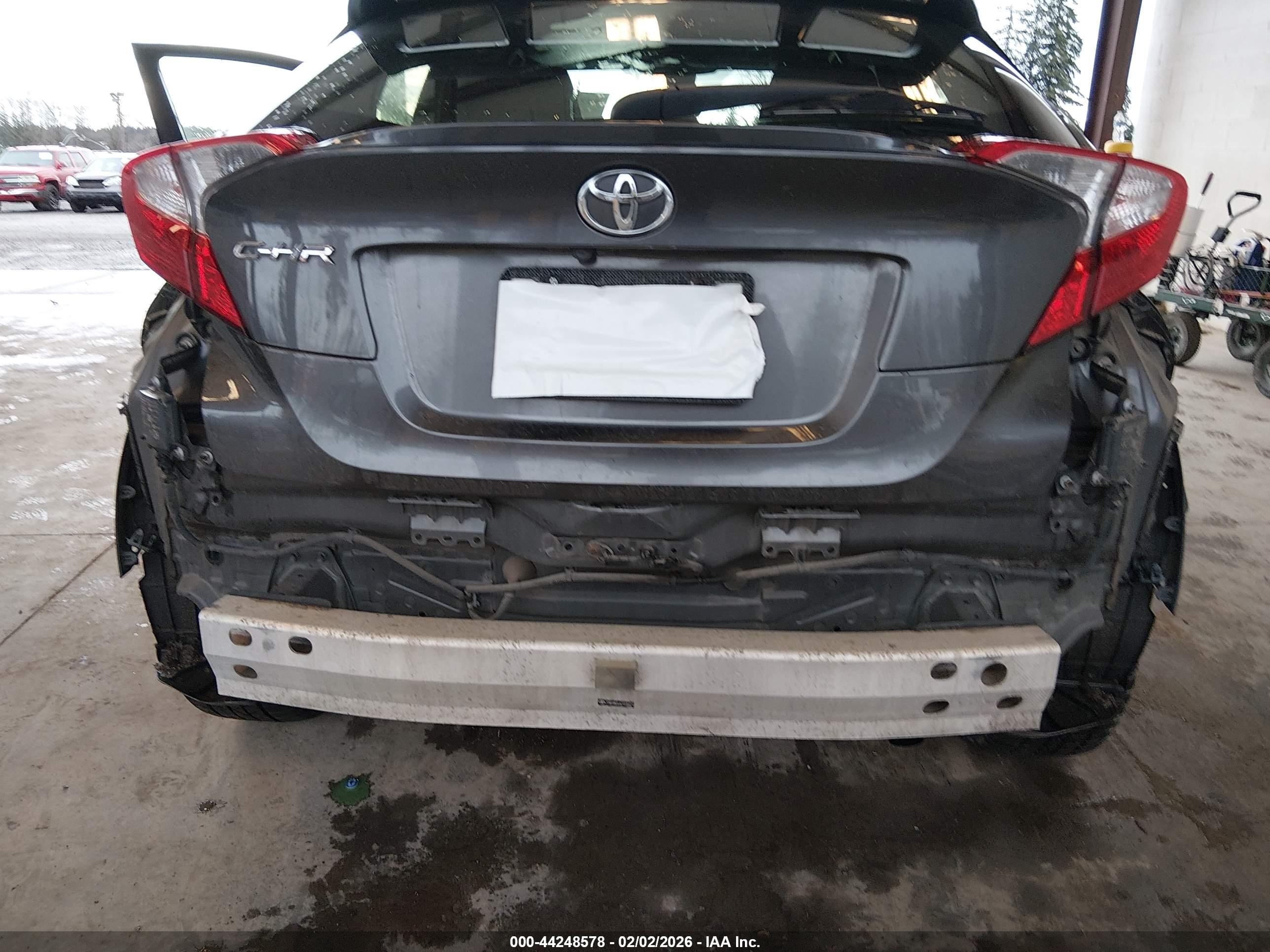 TOYOTA C-HR image 6