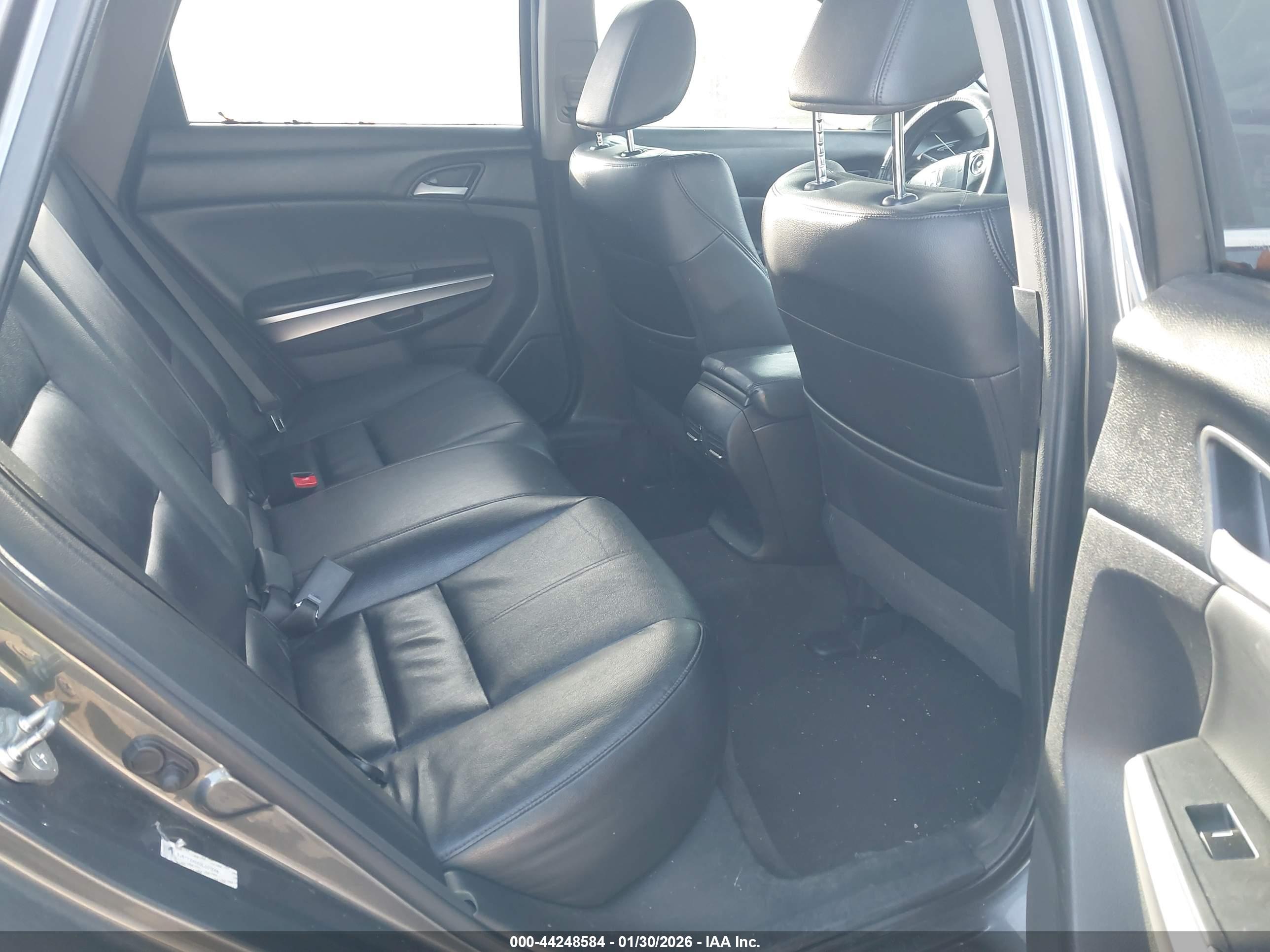 HONDA CROSSTOUR image 8