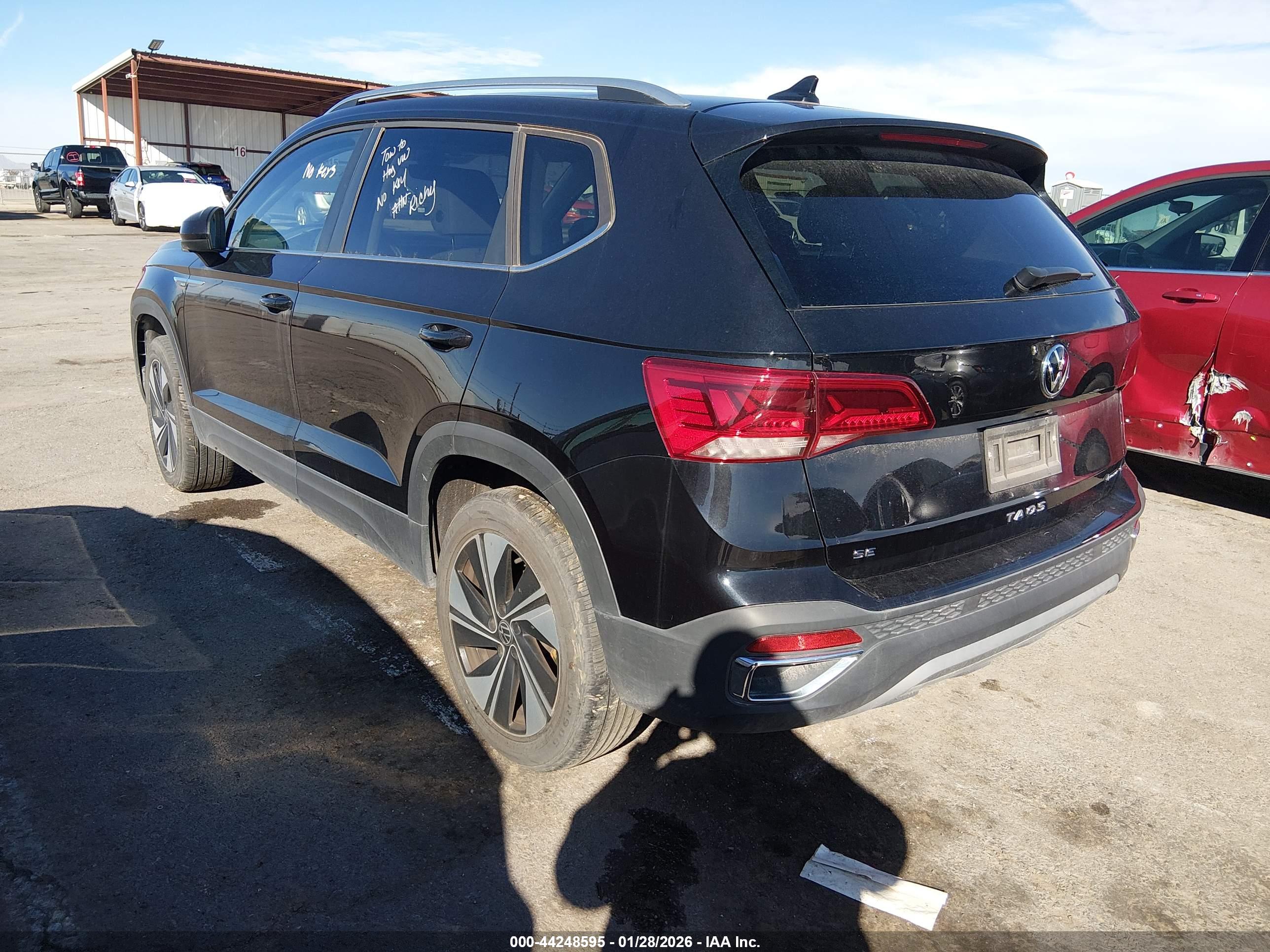 VOLKSWAGEN TAOS image 3